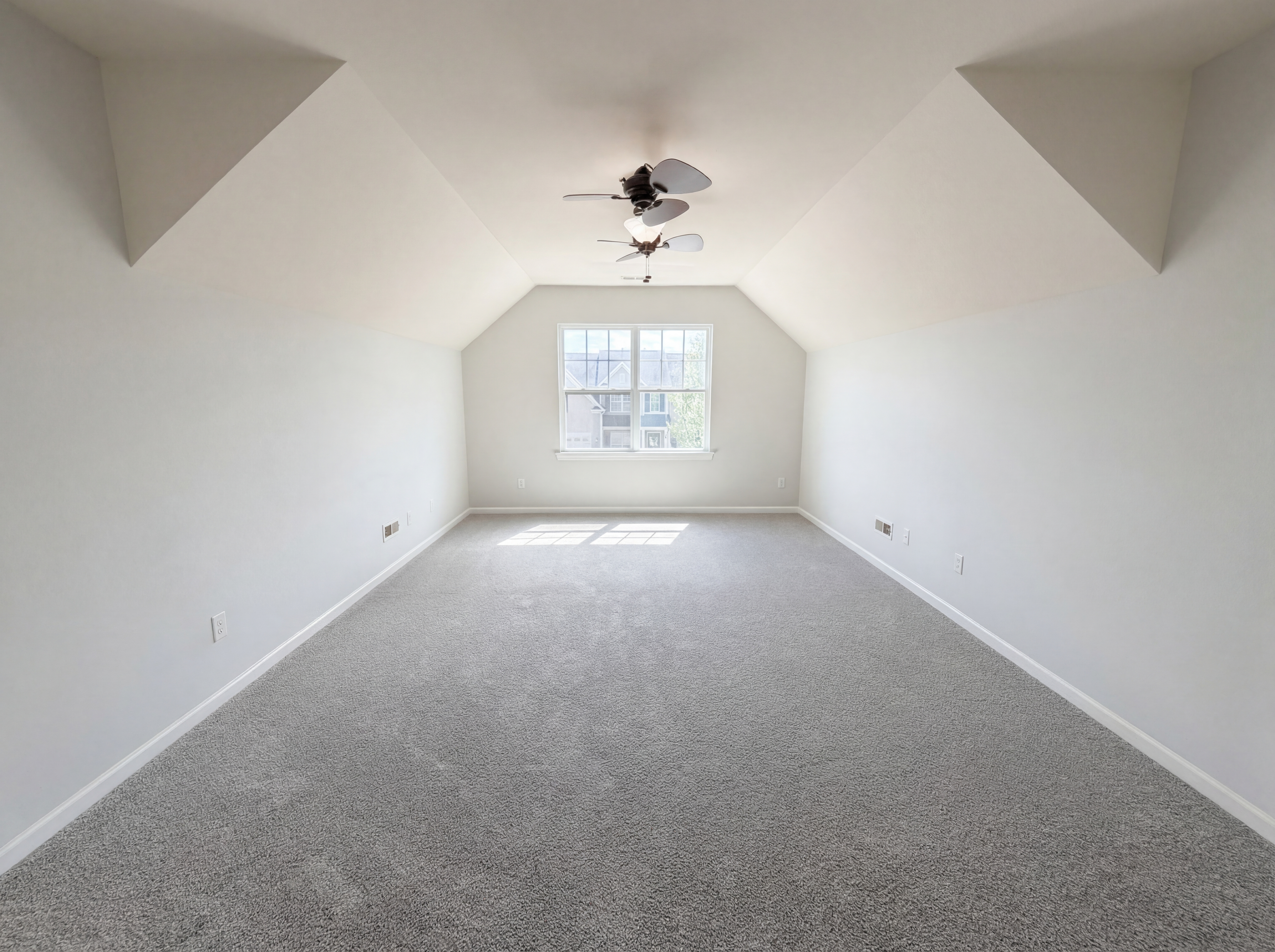 Photo 6 of 27 of 9696 Ravenscroft Ln NW, Concord, NC