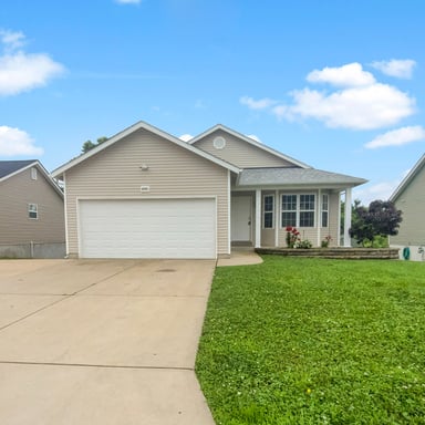 Property photo 1 of 1713 Waters Edge Way
