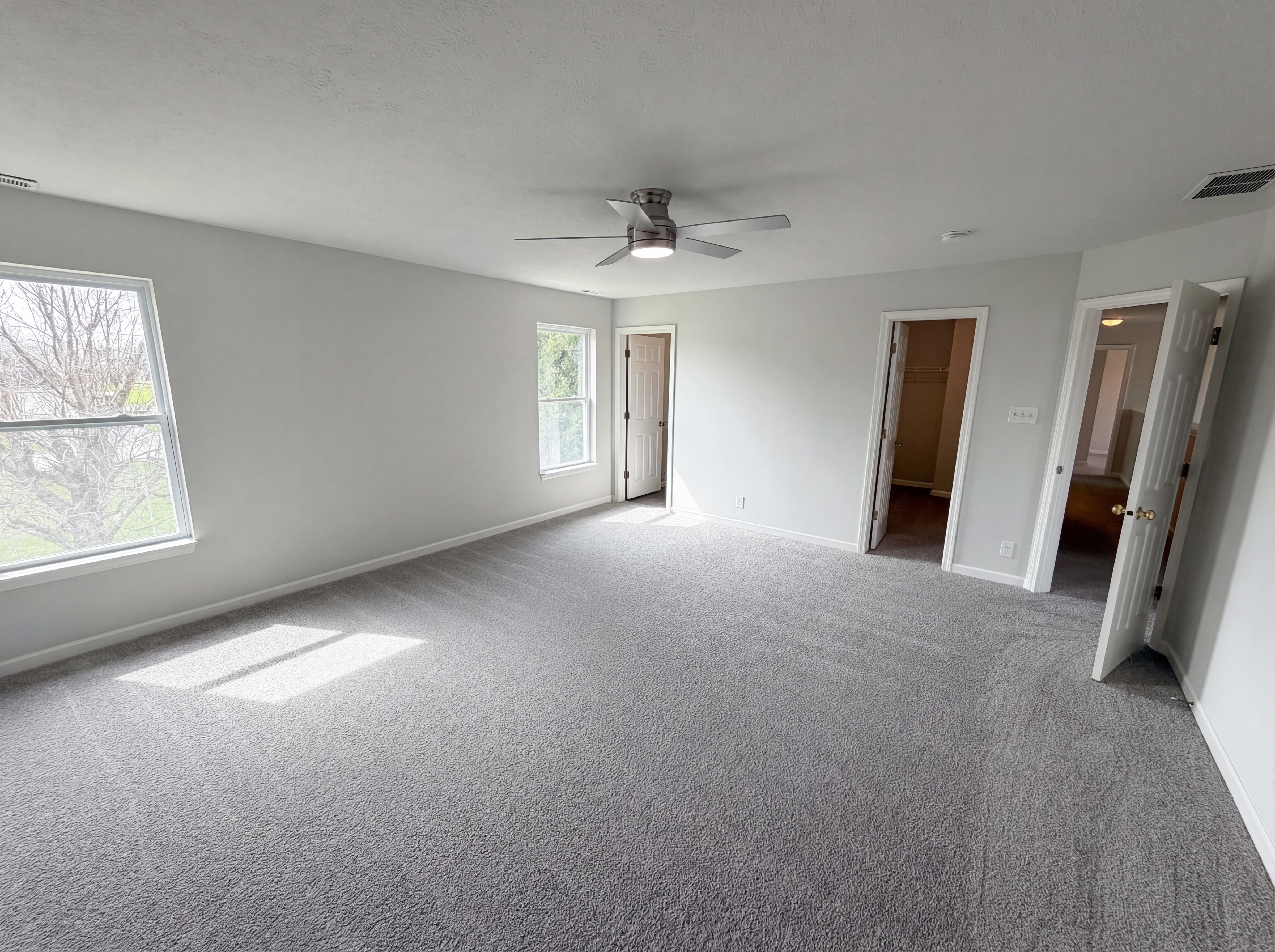 Photo 4 of 31 of 7910 Arvada Pl, Indianapolis, IN