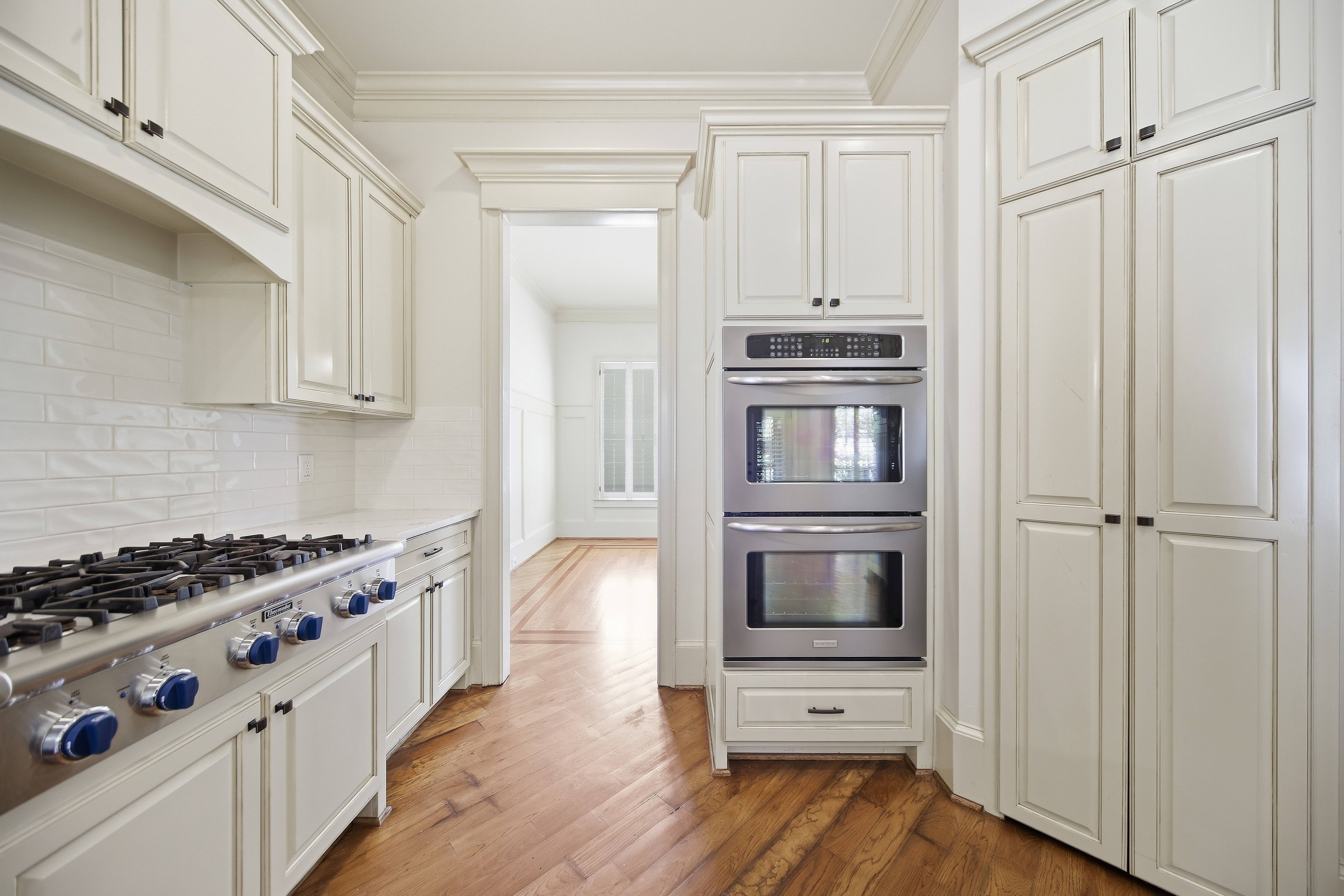 Photo 6 of 52 of 3420 Camellia Ln, Suwanee, GA