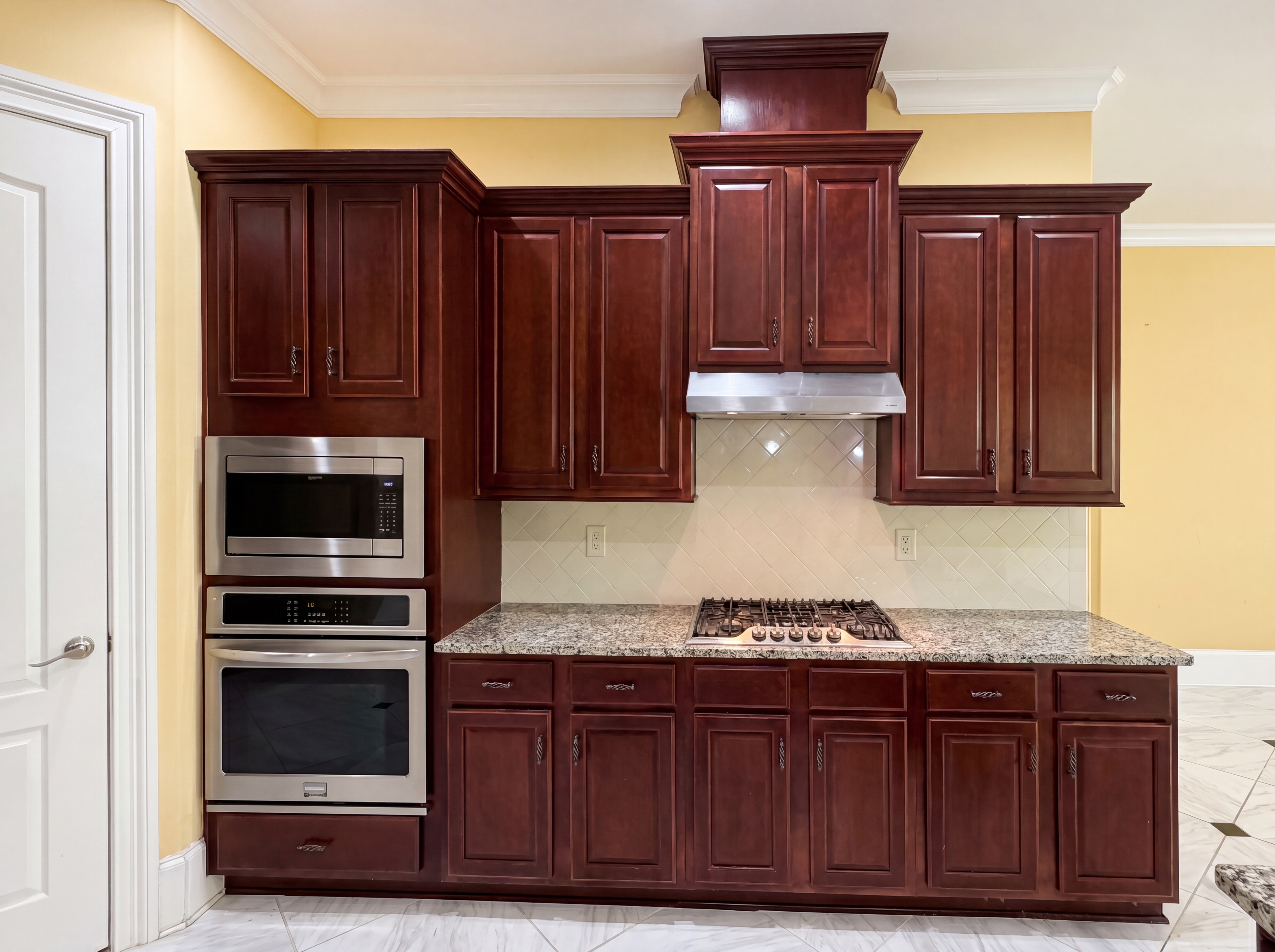 Photo 18 of 41 of 332 Warwick Pl, McDonough, GA