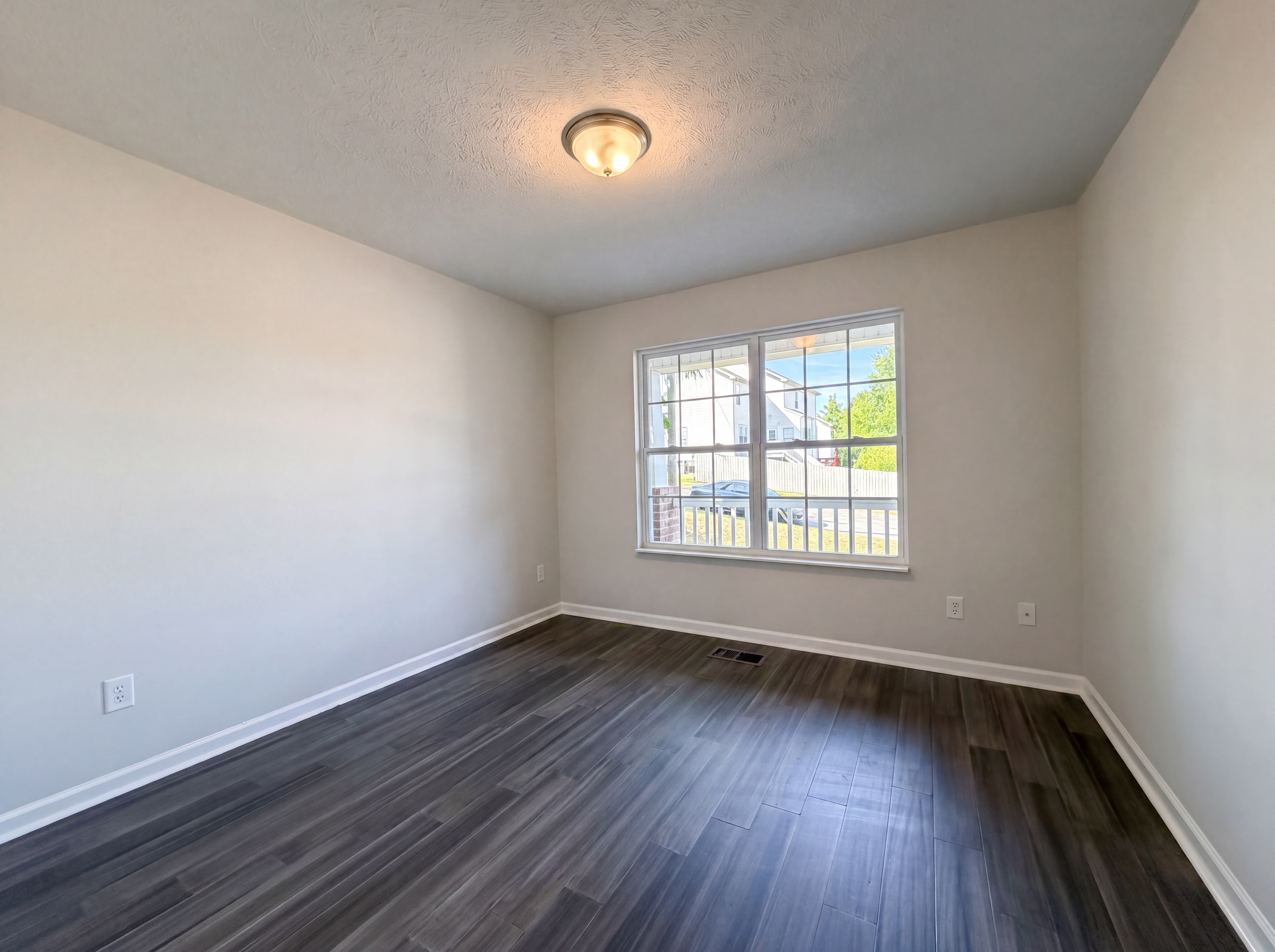 Photo 10 of 16 of 504 Welshcrest Ct, Antioch, TN