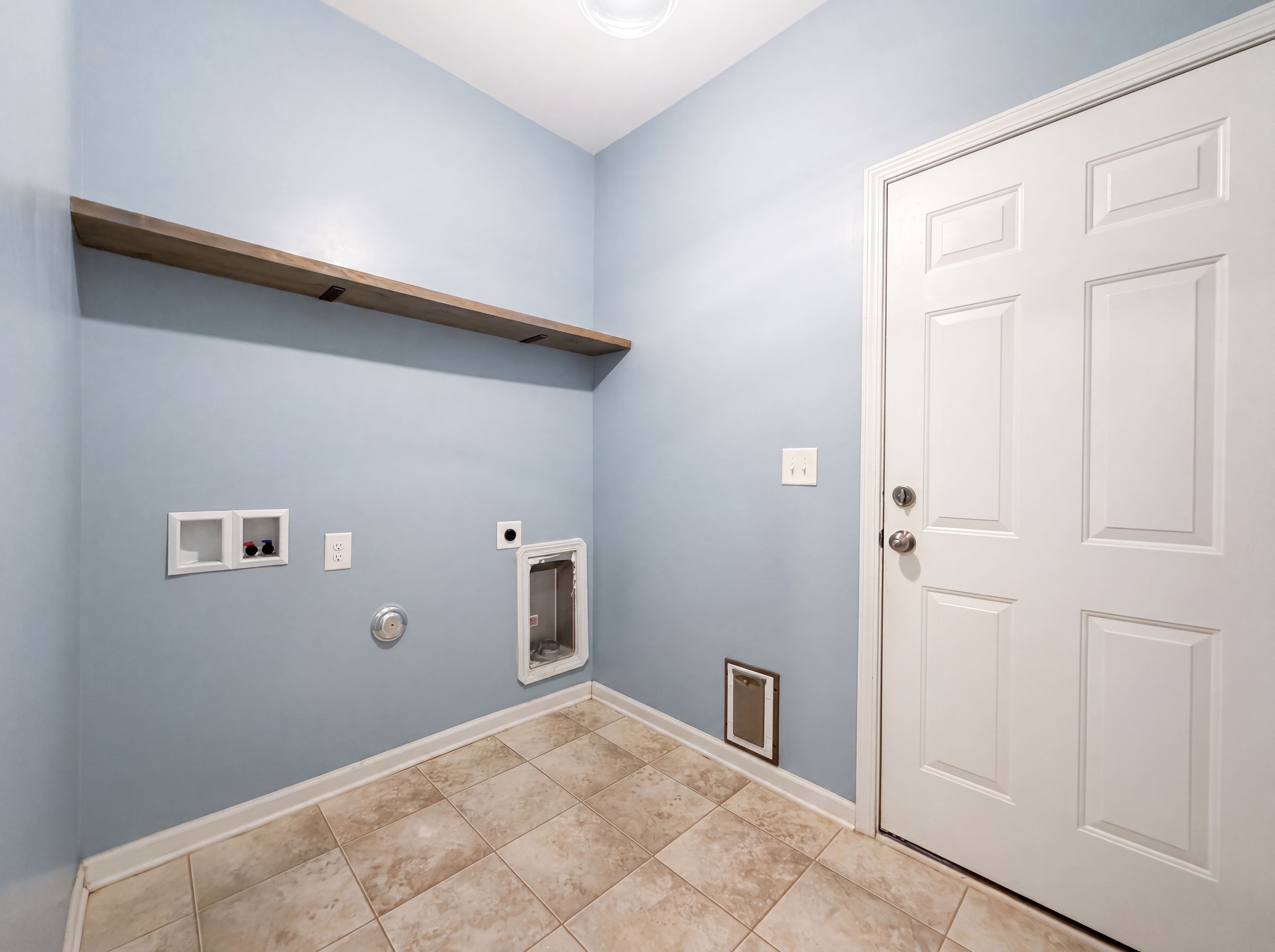 Photo 16 of 26 of 6621 Blalock Forest Dr, Willow Spring, NC