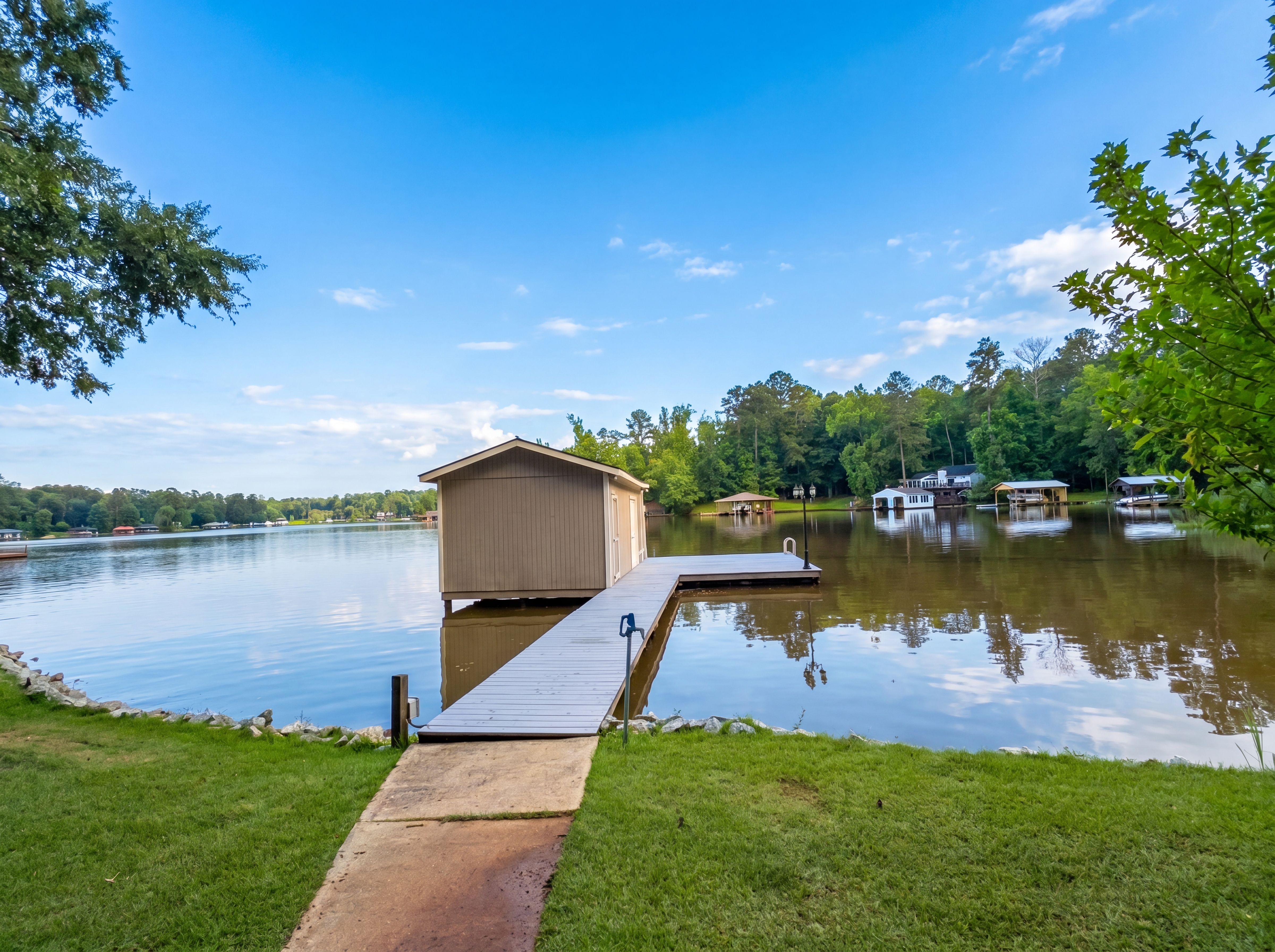 Photo 18 of 19 of 120 Bay Ct, Eatonton, GA