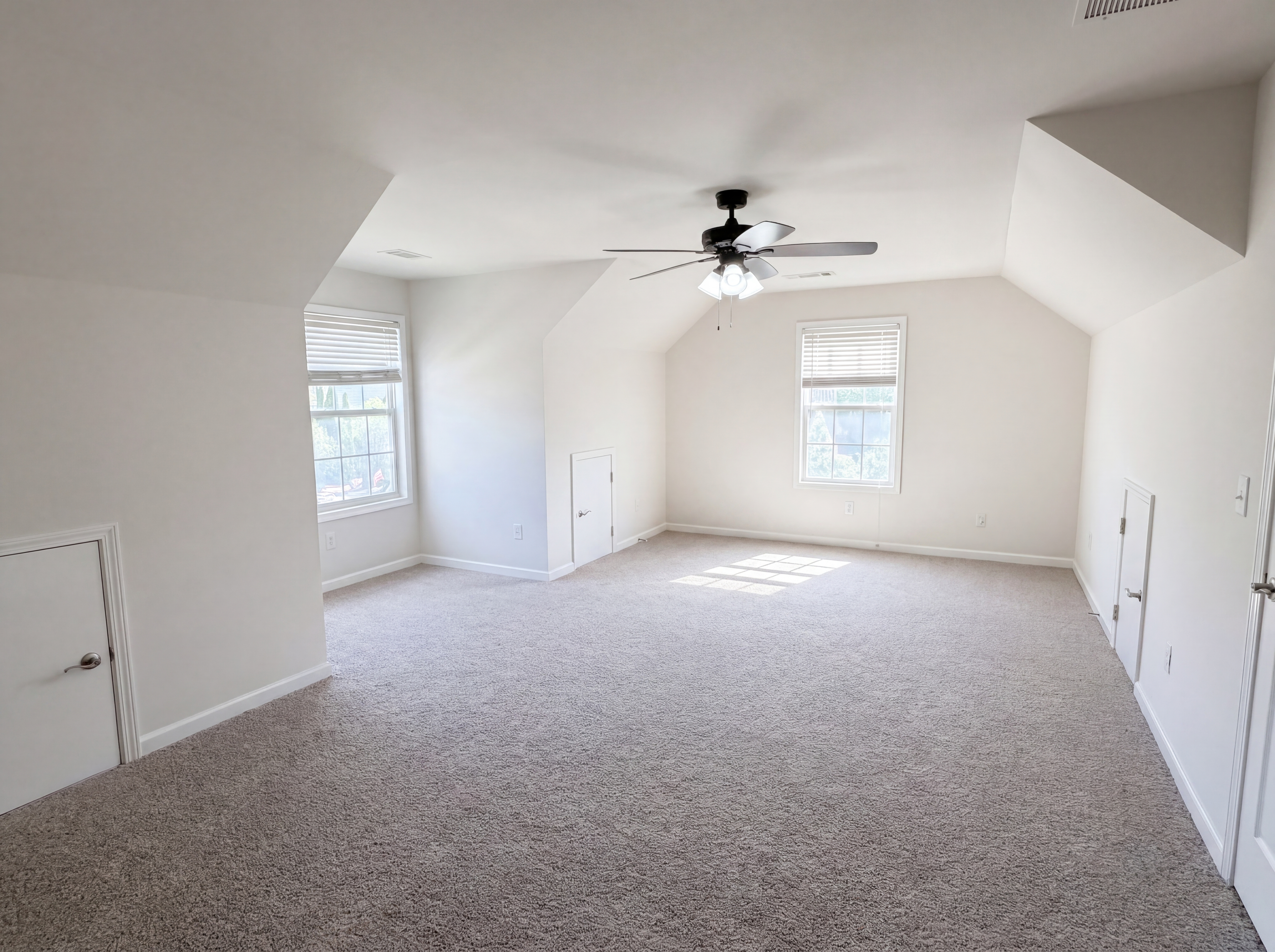 Photo 18 of 39 of 8111 Crestview Dr SE, Covington, GA