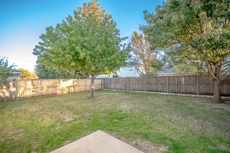 Photo 6 of 20 - 2605 Caprock Rd, McKinney, TX 75071