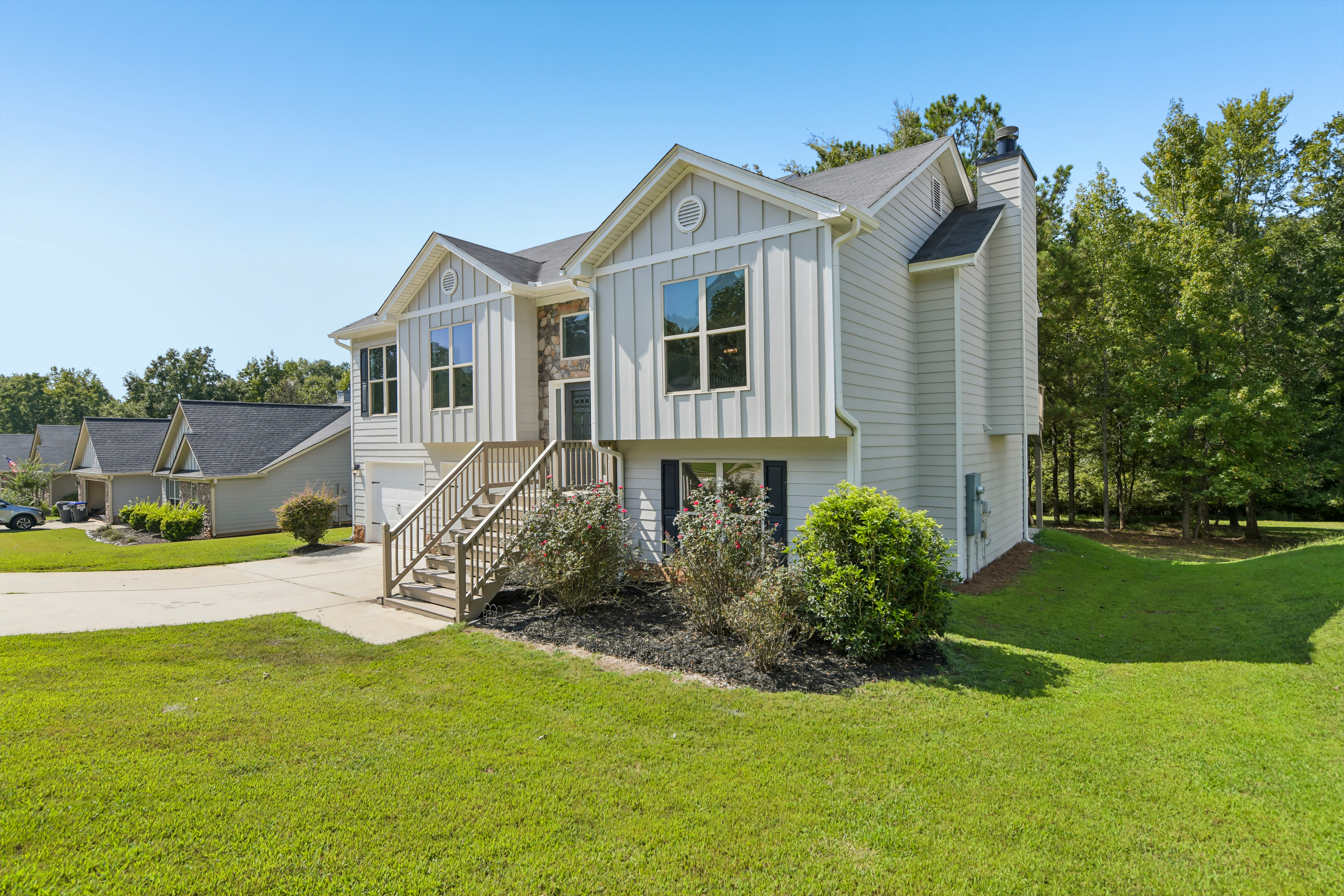 Photo 7 of 56 of 410 Redtail Rd, Jefferson, GA