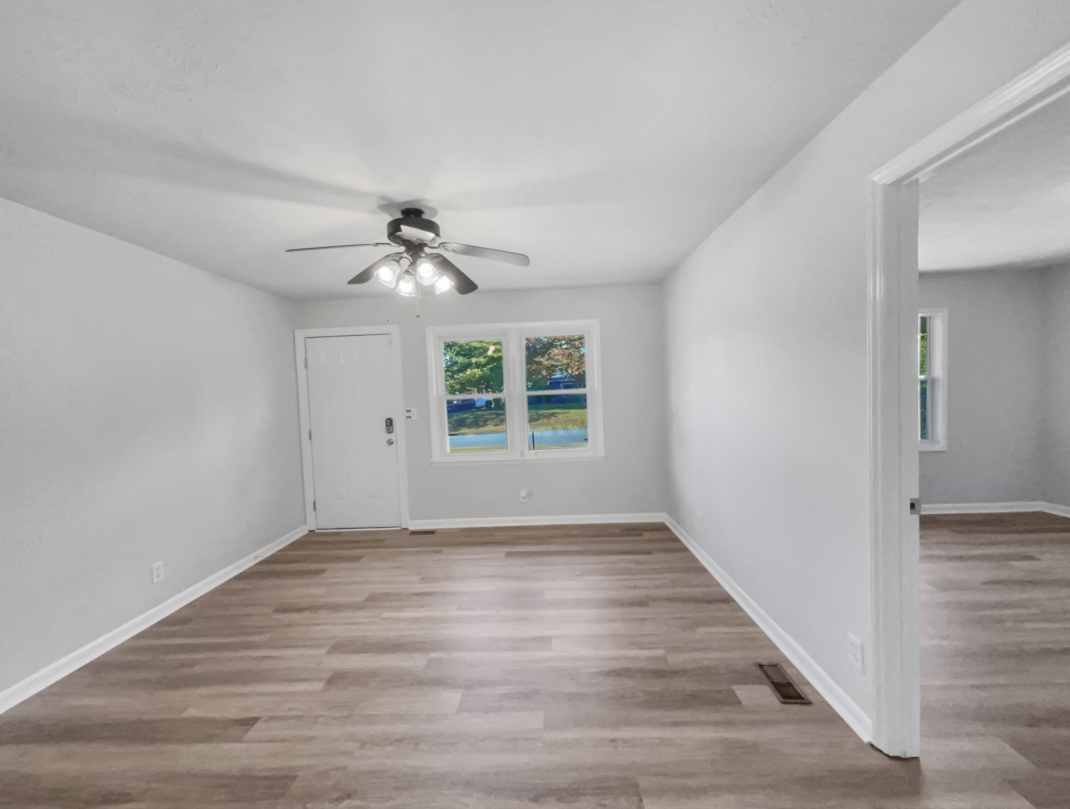 Photo 3 of 20 of 581 Braxton Blvd, Fayetteville, NC