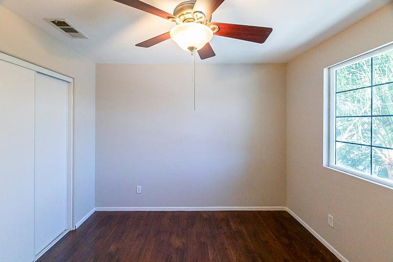 Photo 17 of 27 - 4288 Suffolk St, Jurupa Valley, CA 92509