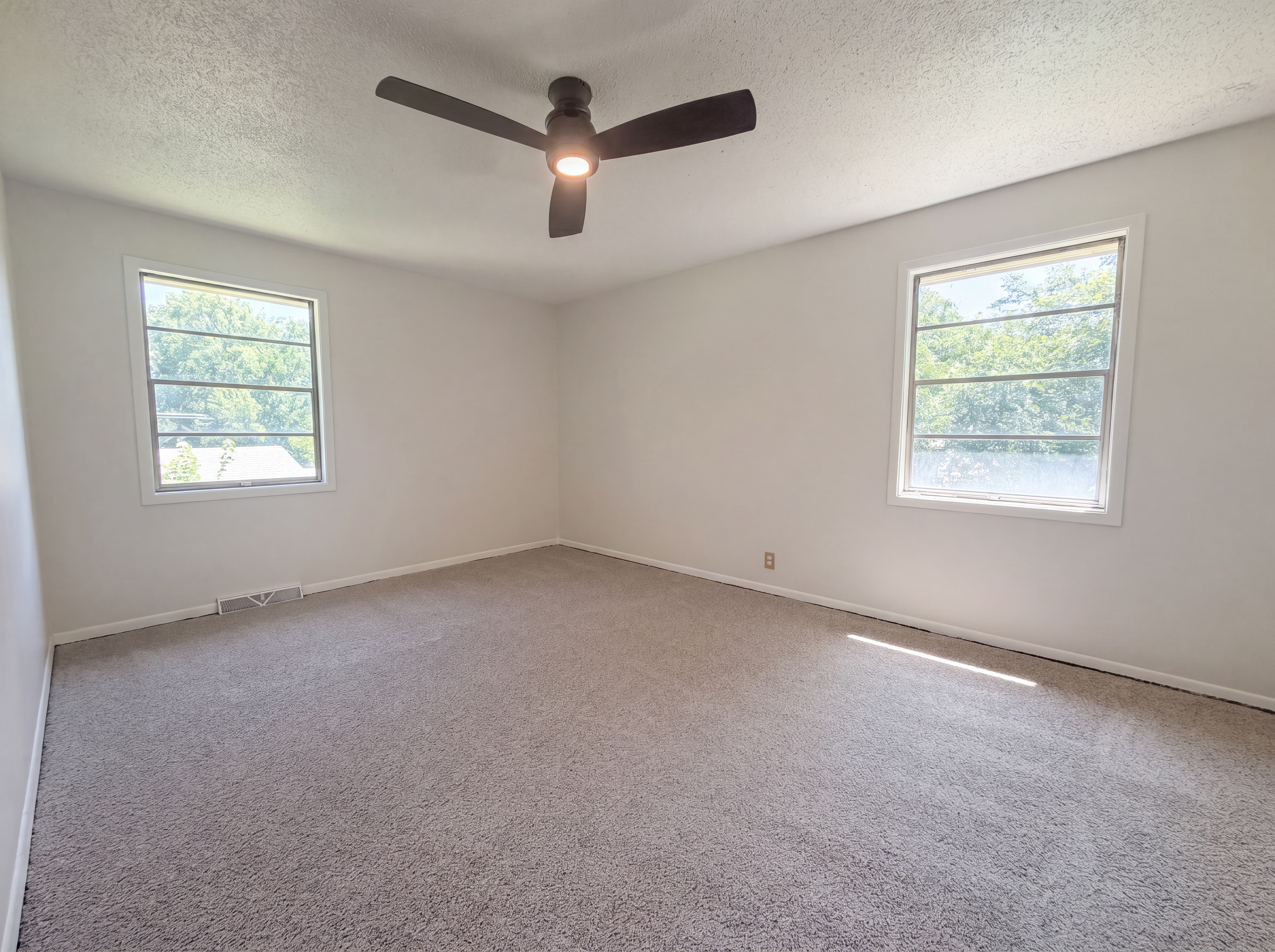 Photo 12 of 27 of 3115 33rd St SW, Birmingham, AL