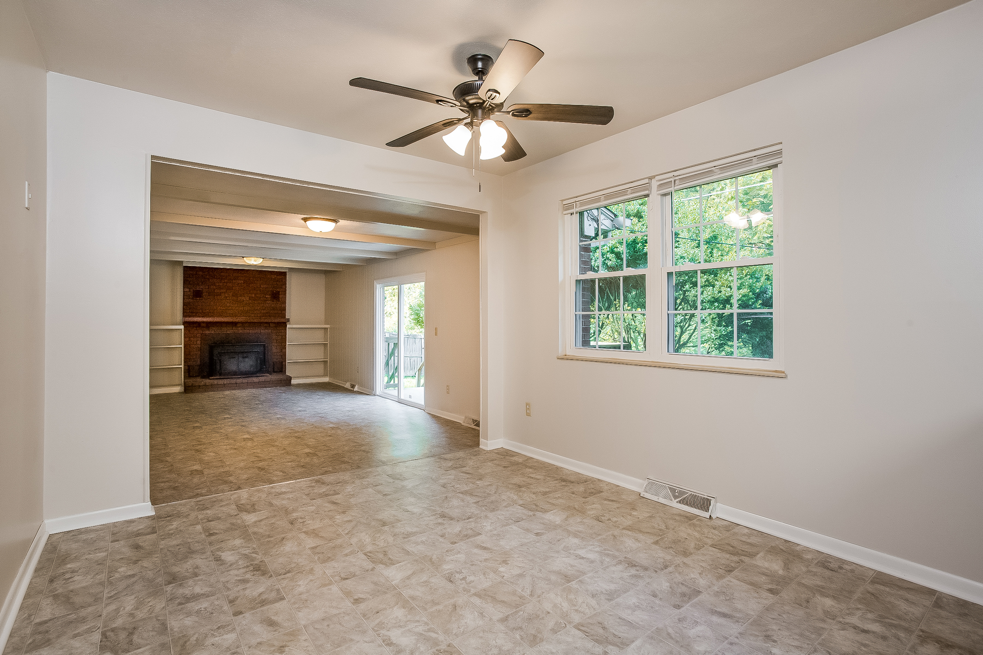Photo 5 of 22 of 214 Meadow Ln, La Follette, TN
