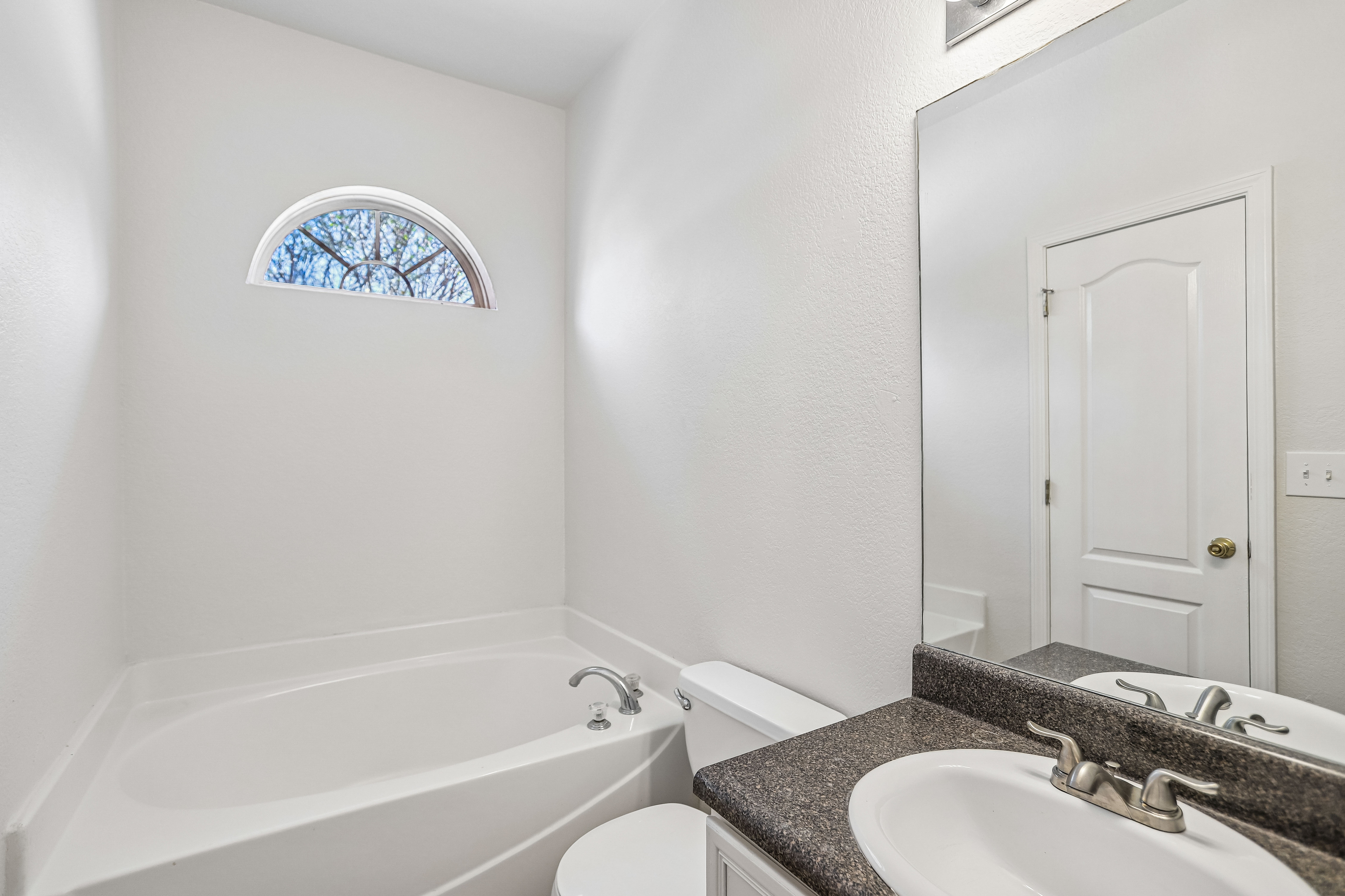 Photo 10 of 19 of 387 Apple Blossom Way, Macon, GA
