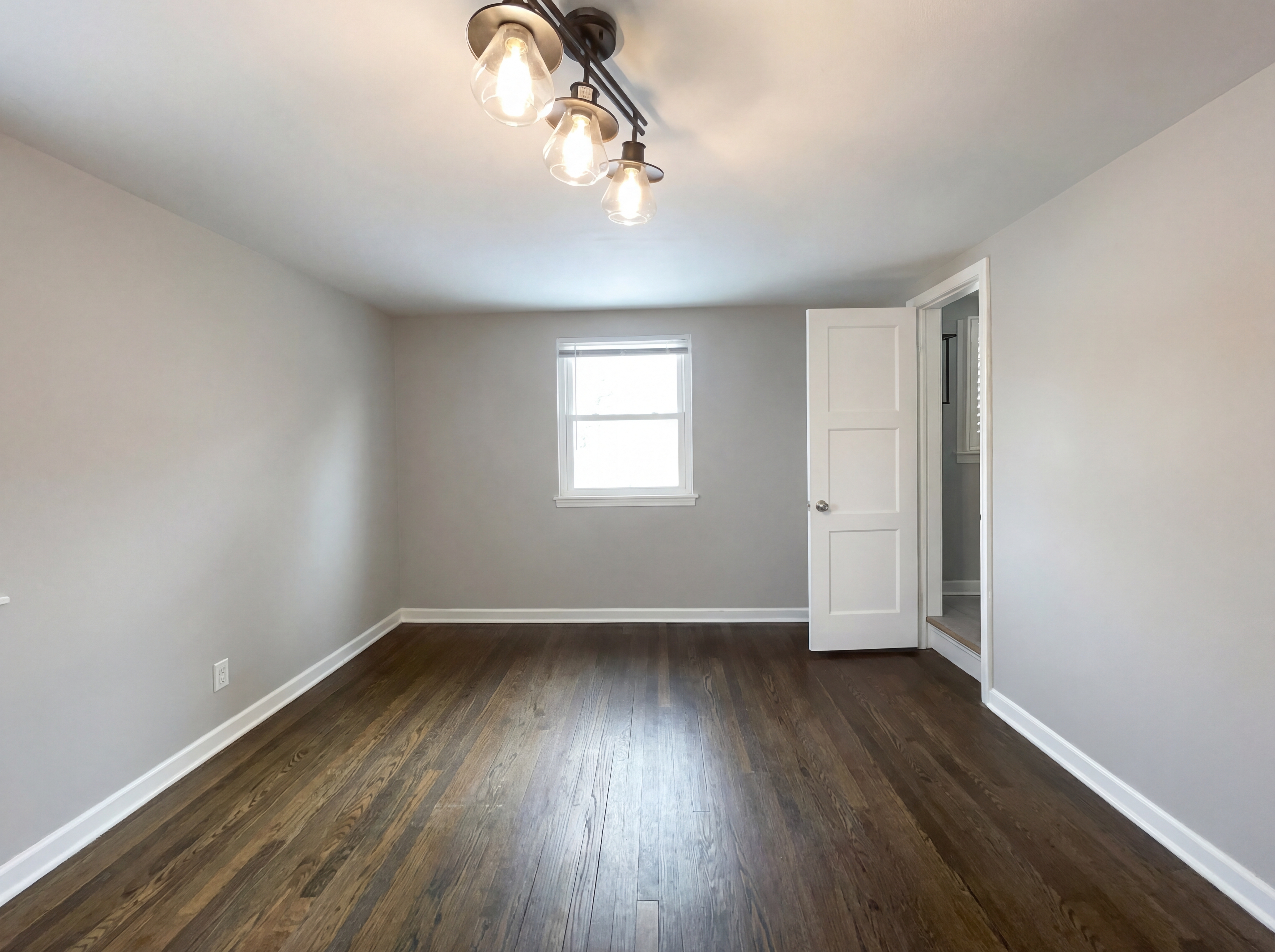 Photo 10 of 17 of 715 E 72nd Ter, Kansas City, MO