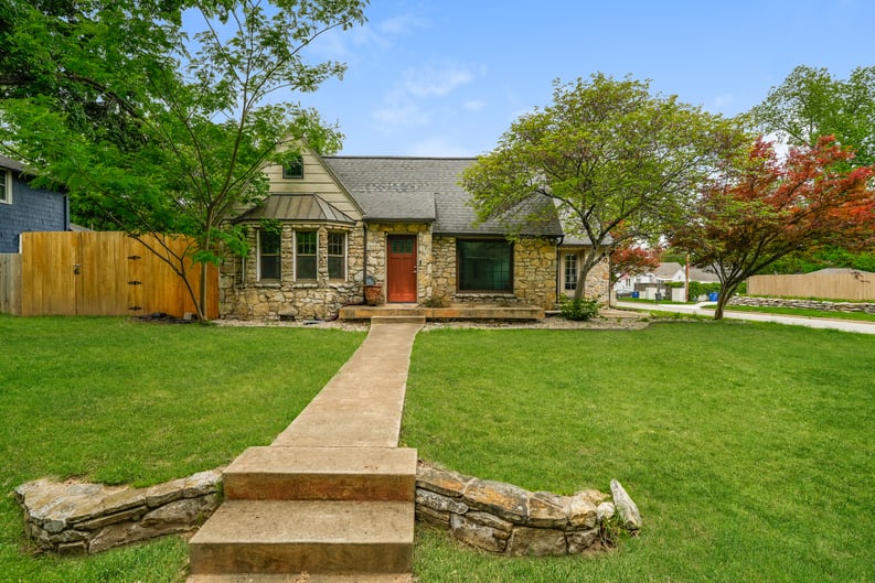 Property photo 1 of 3132 S Owasso Ave