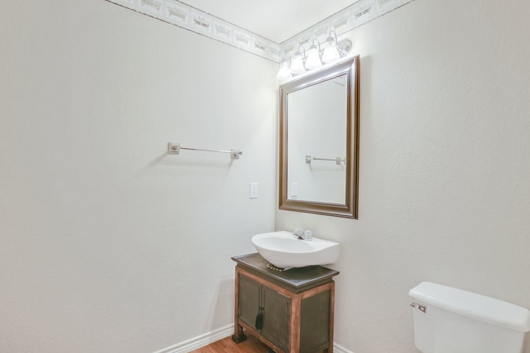 Photo 16 of 30 - 1504 Mountain Laurel Ln, Desoto, TX 75115