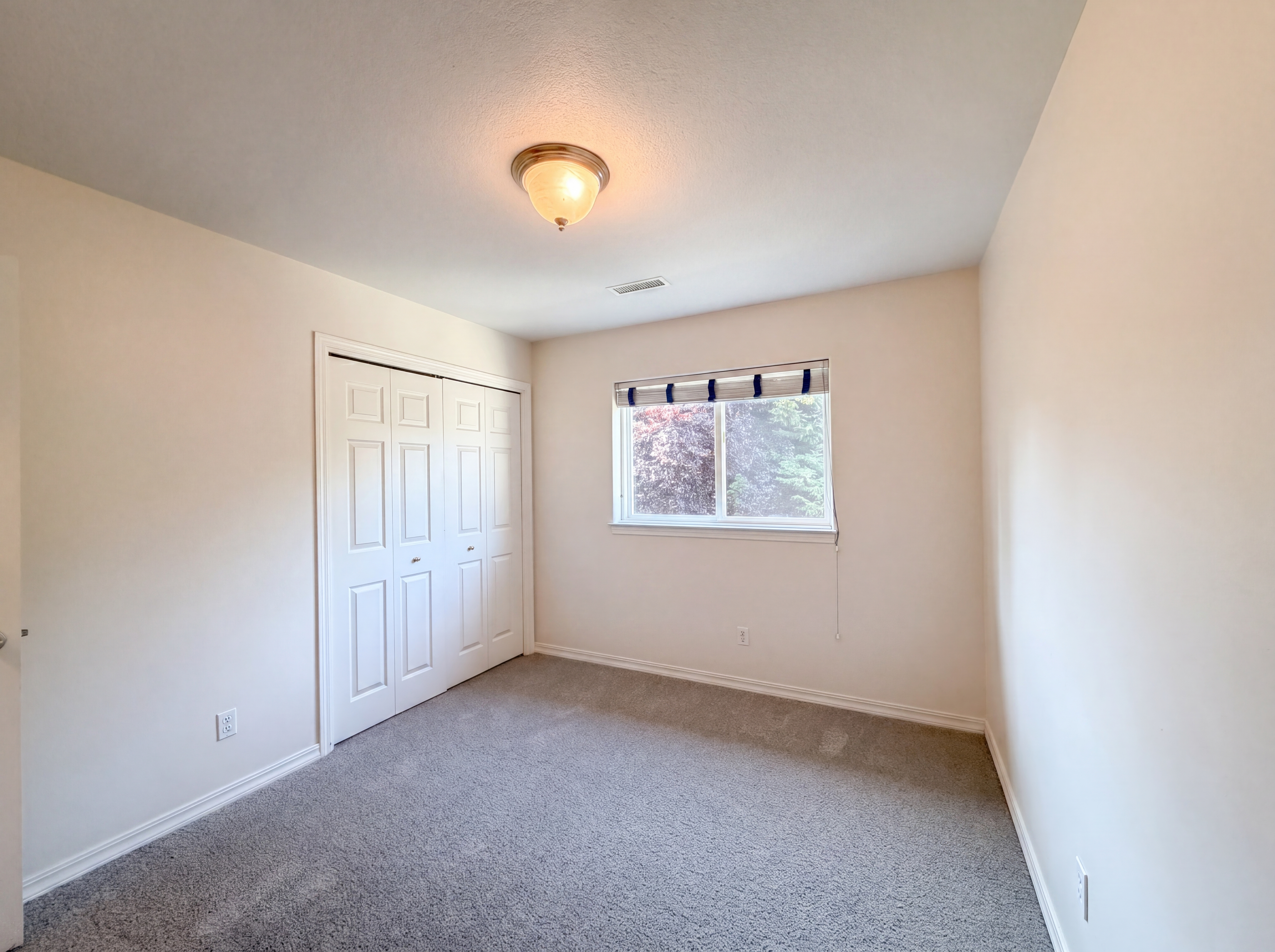 Photo 13 of 25 of 5880 SE Snowberry Ct, Hillsboro, OR