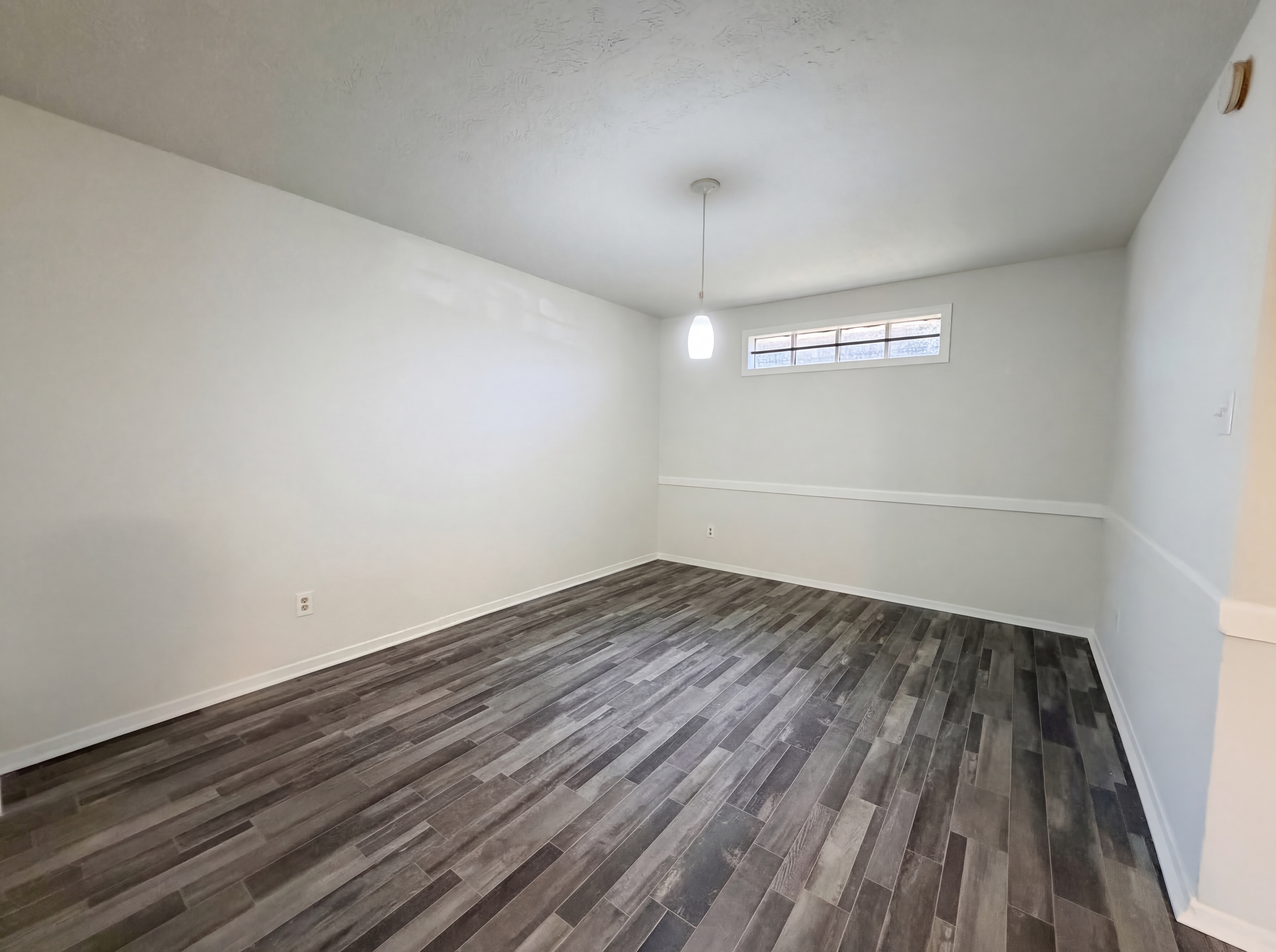 Photo 14 of 18 of 6023 Winterhaven Dr, Houston, TX