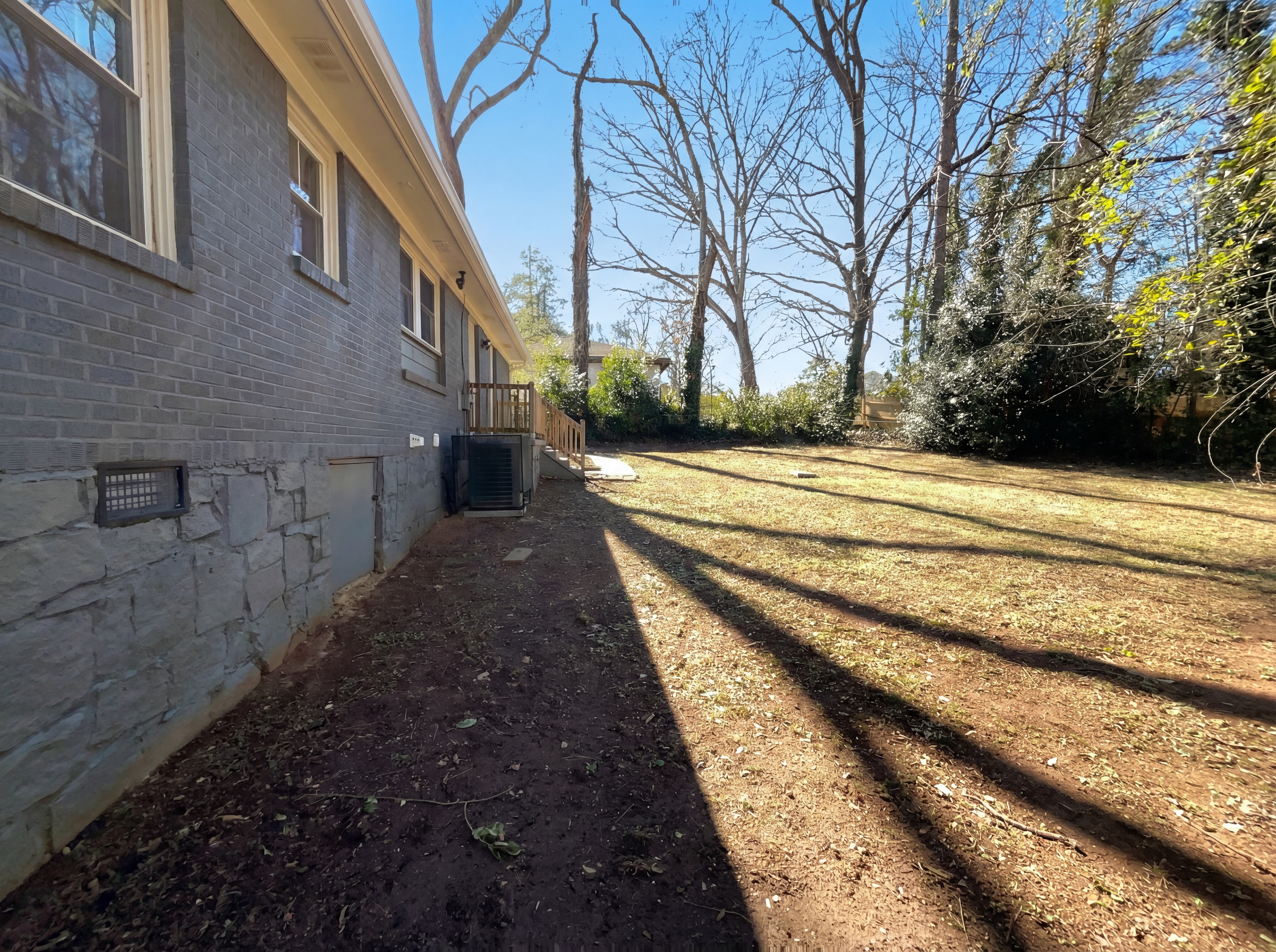 Photo 11 of 21 of 2797 Gresham Rd SE, Atlanta, GA