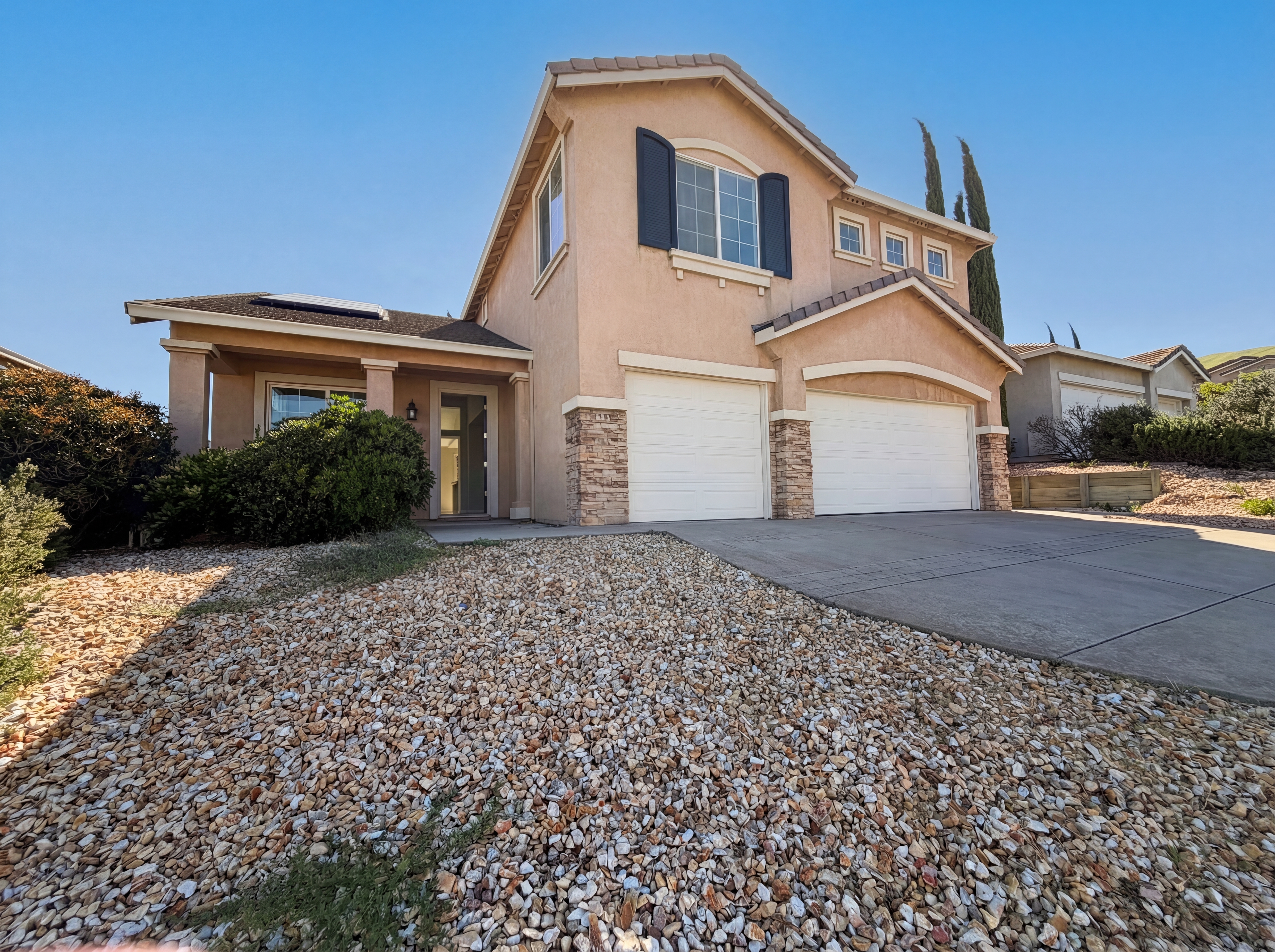 Photo 7 of 47 of 1257 Brooktrail Dr, Pittsburg, CA