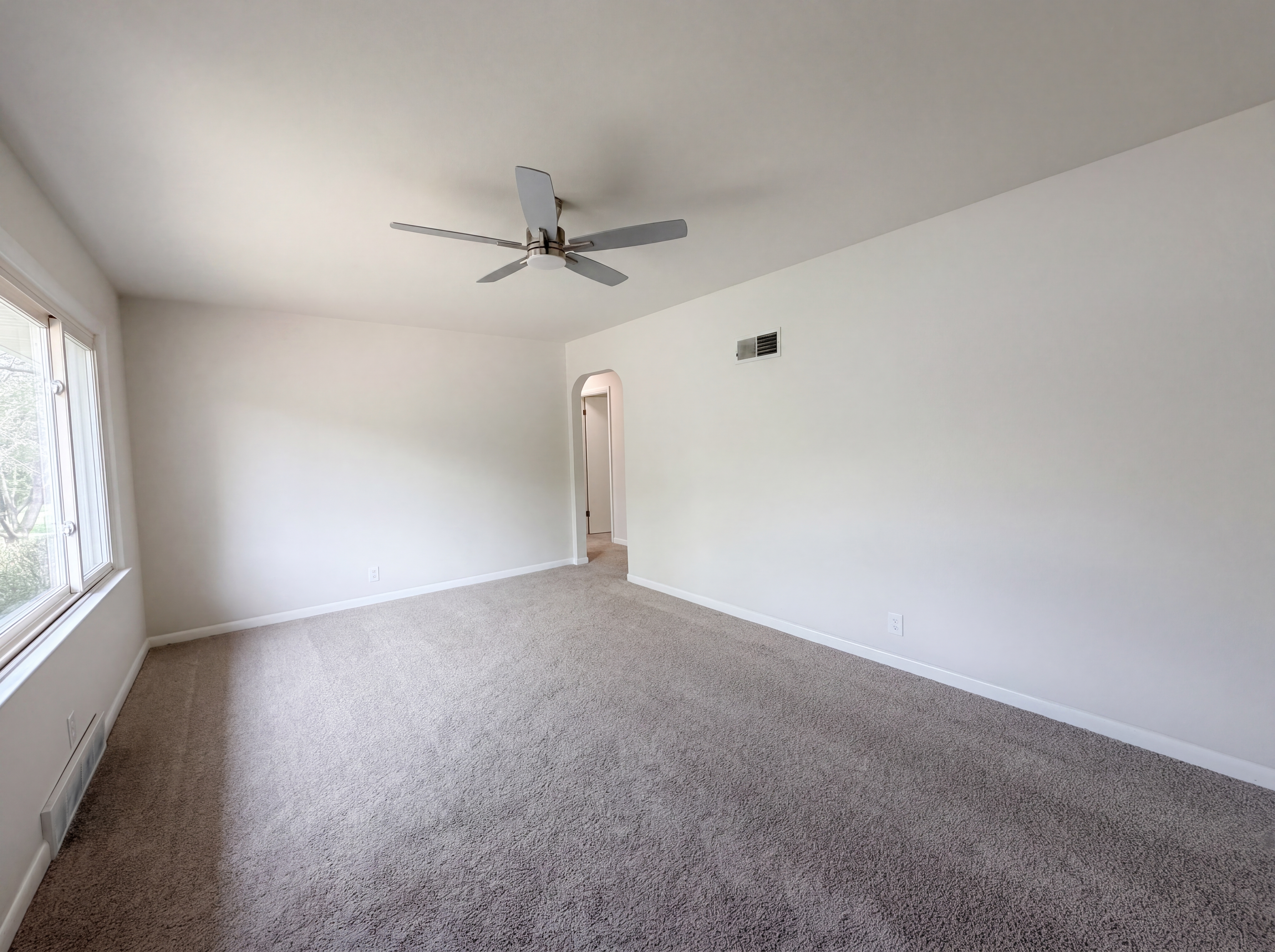 Photo 3 of 19 of 1116 Cunningham Ave, Saint Charles, MO