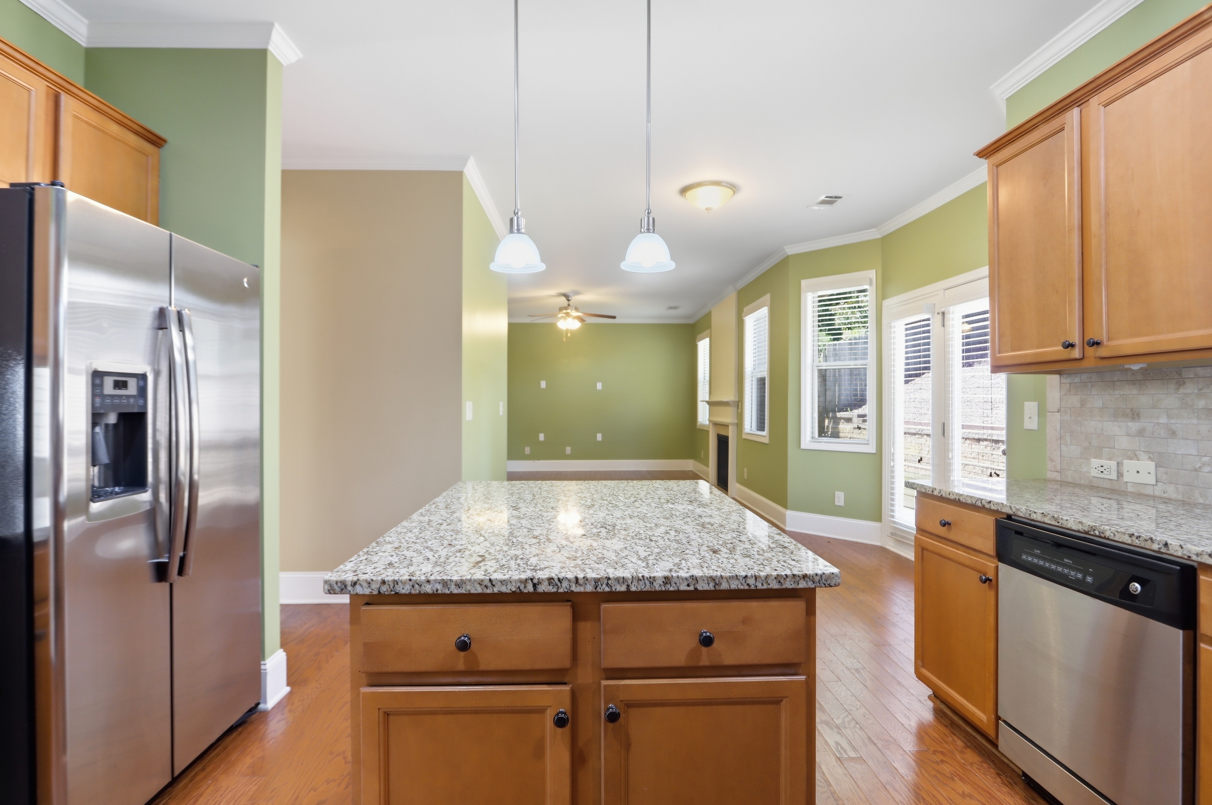 Photo 16 of 44 of 206 Providence Walk Ct, Canton, GA