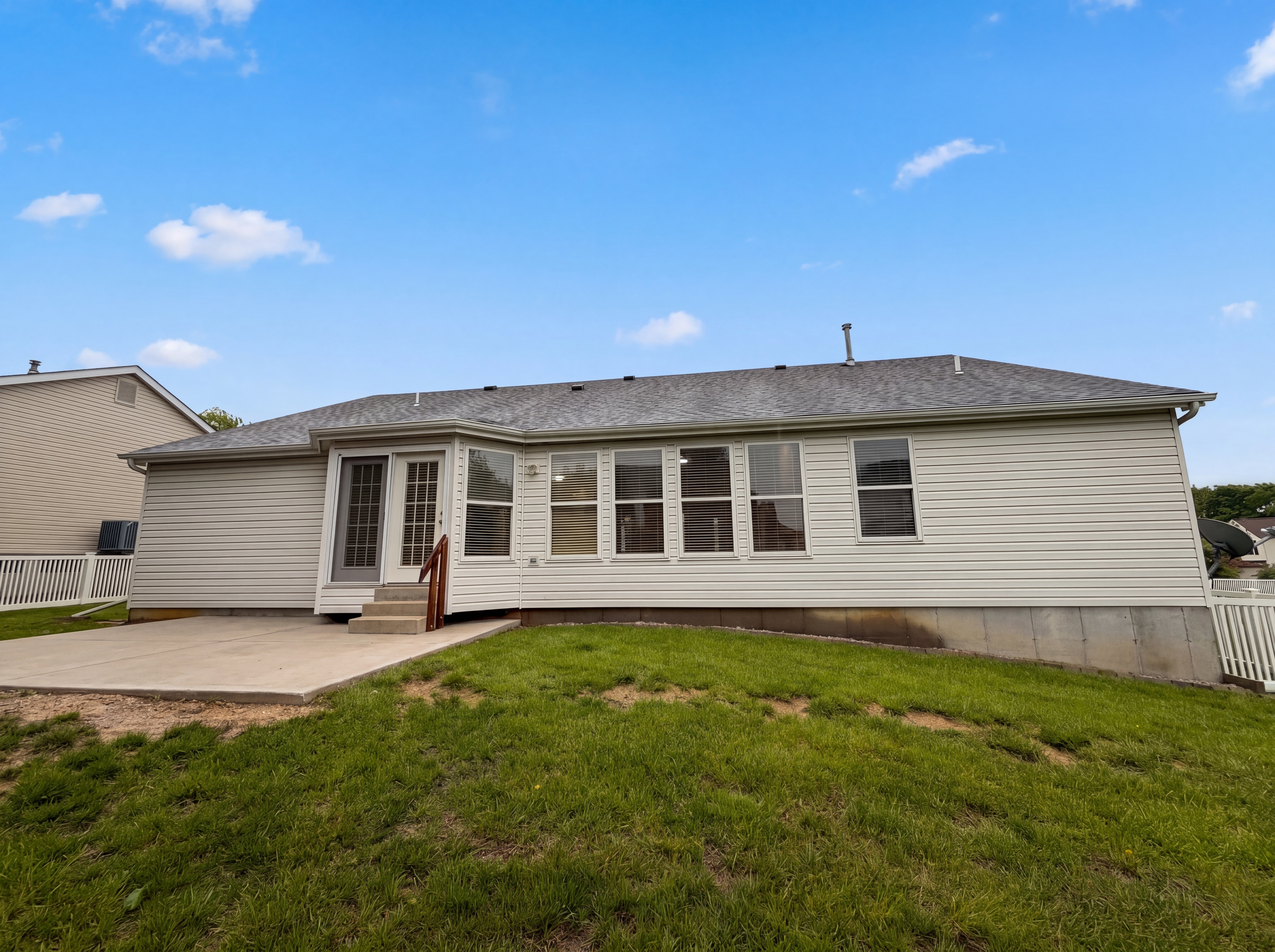 Photo 5 of 26 of 2212 Harborside Dr, DARDENNE PRAIRIE, MO