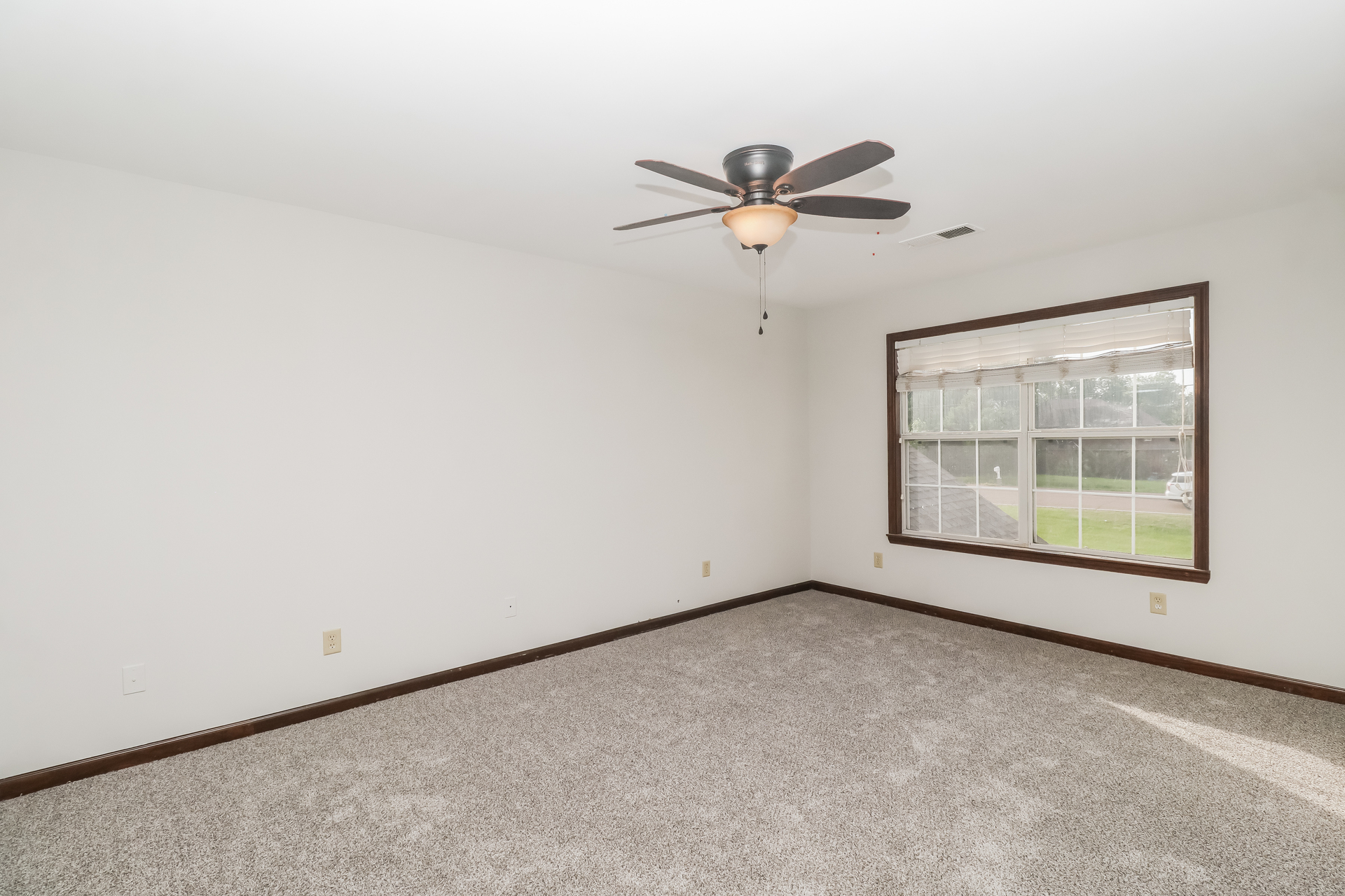 Photo 7 of 25 of 7632 Holly Springs Rd, Hernando, MS