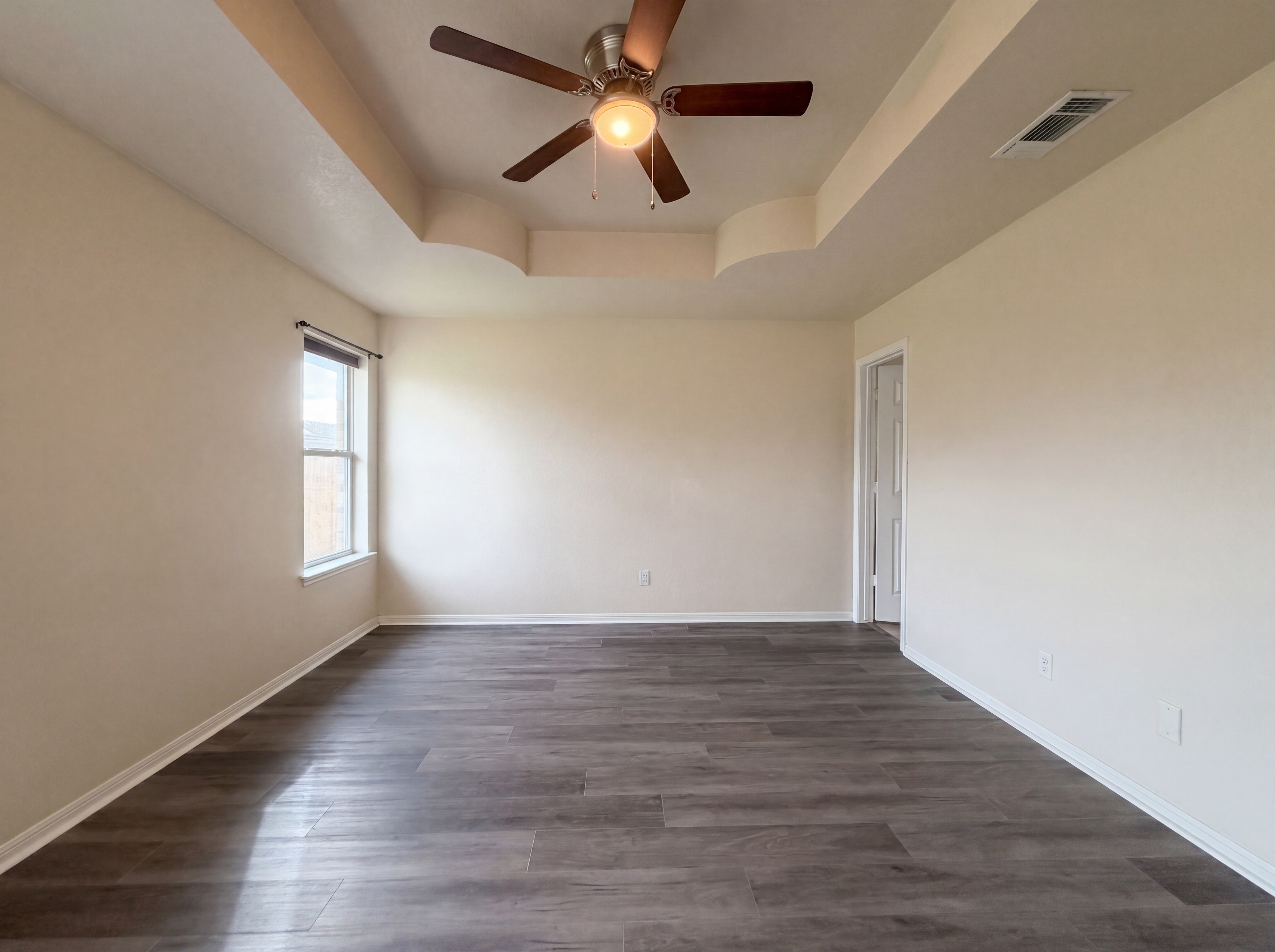 Photo 4 of 16 of 3905 Llano Estacado Ct, Killeen, TX
