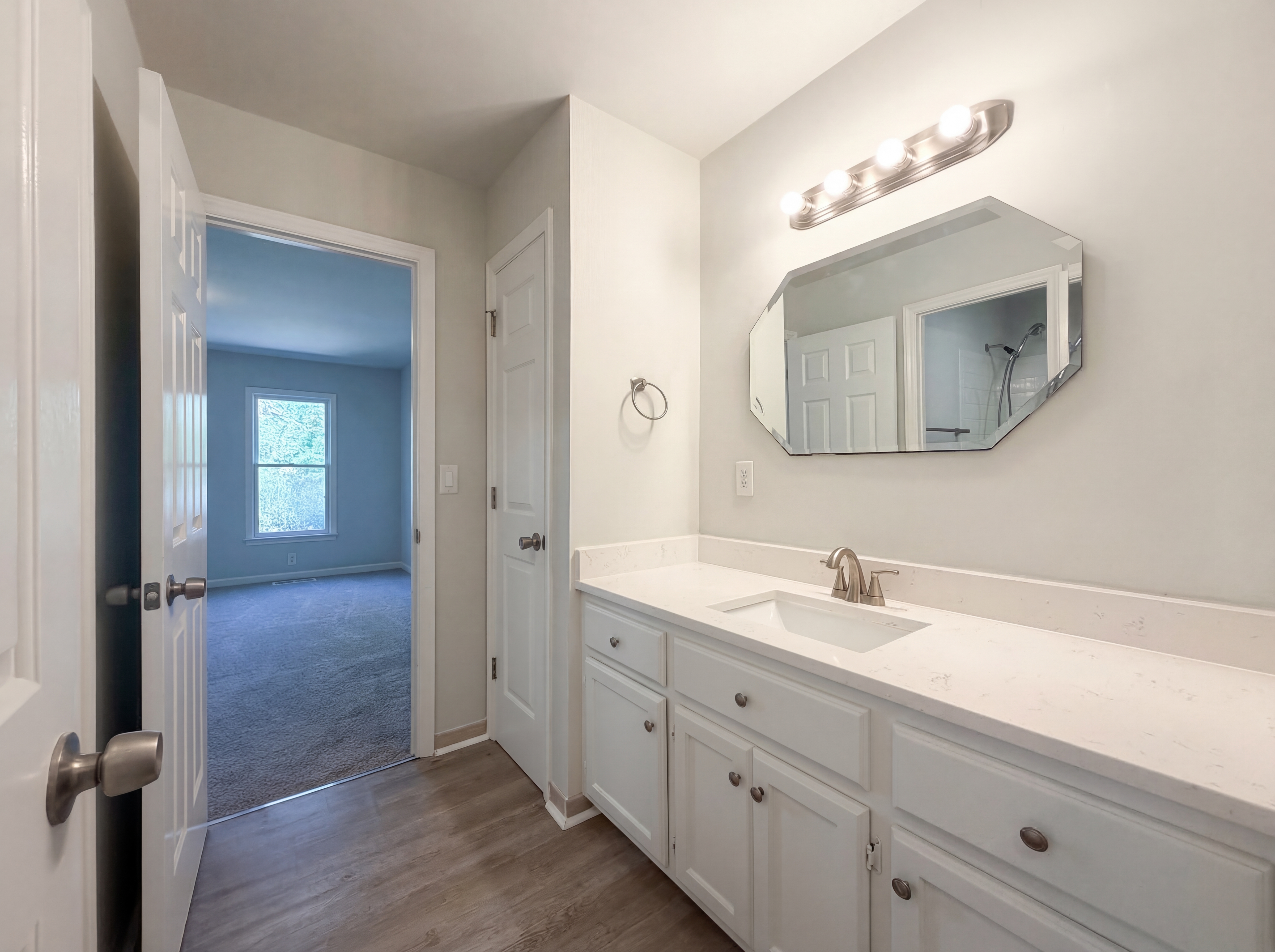 Photo 9 of 17 of 4507 Malvern Rd, Durham, NC