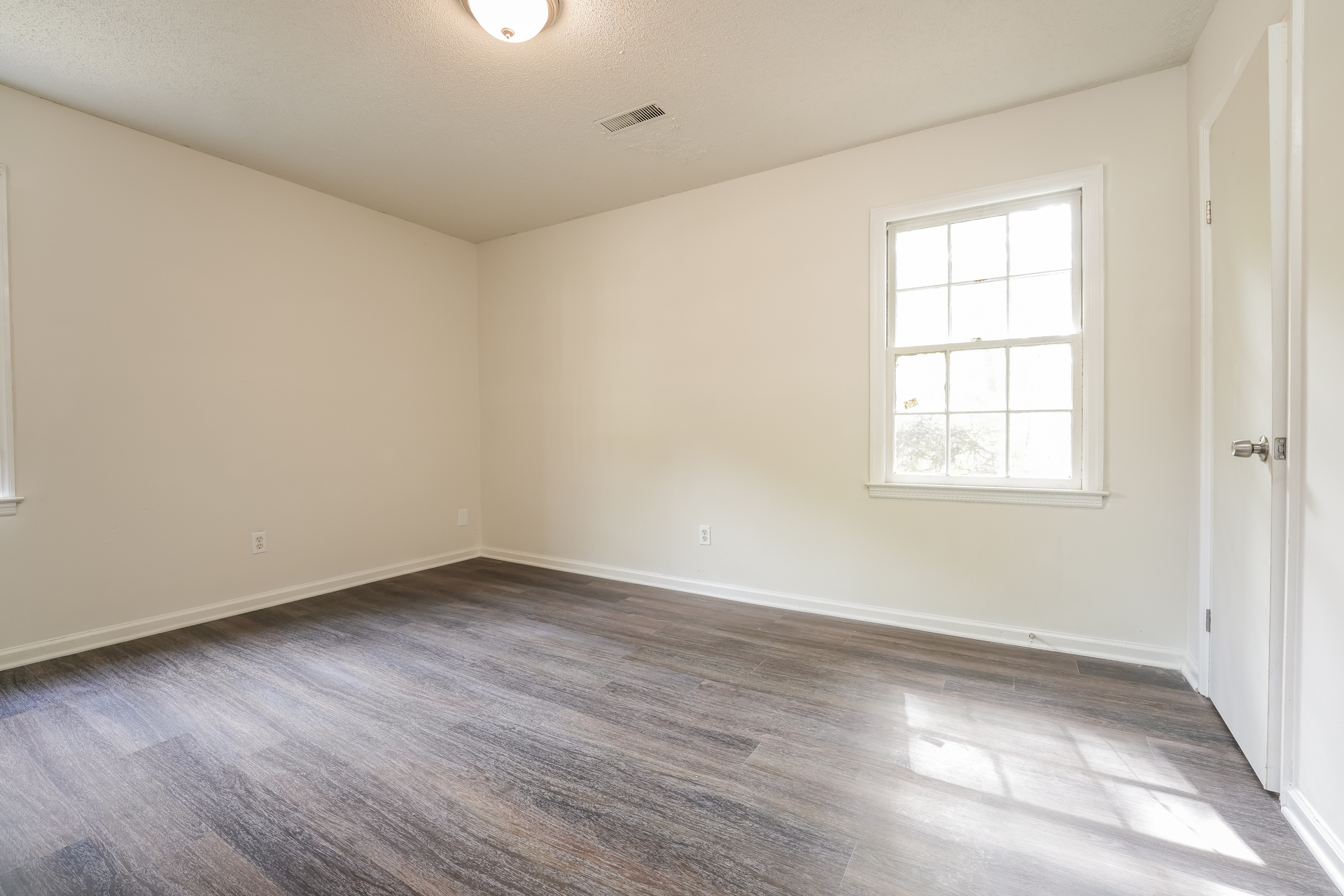 Photo 8 of 18 of 313 Water Oak Dr, Goose Creek, SC