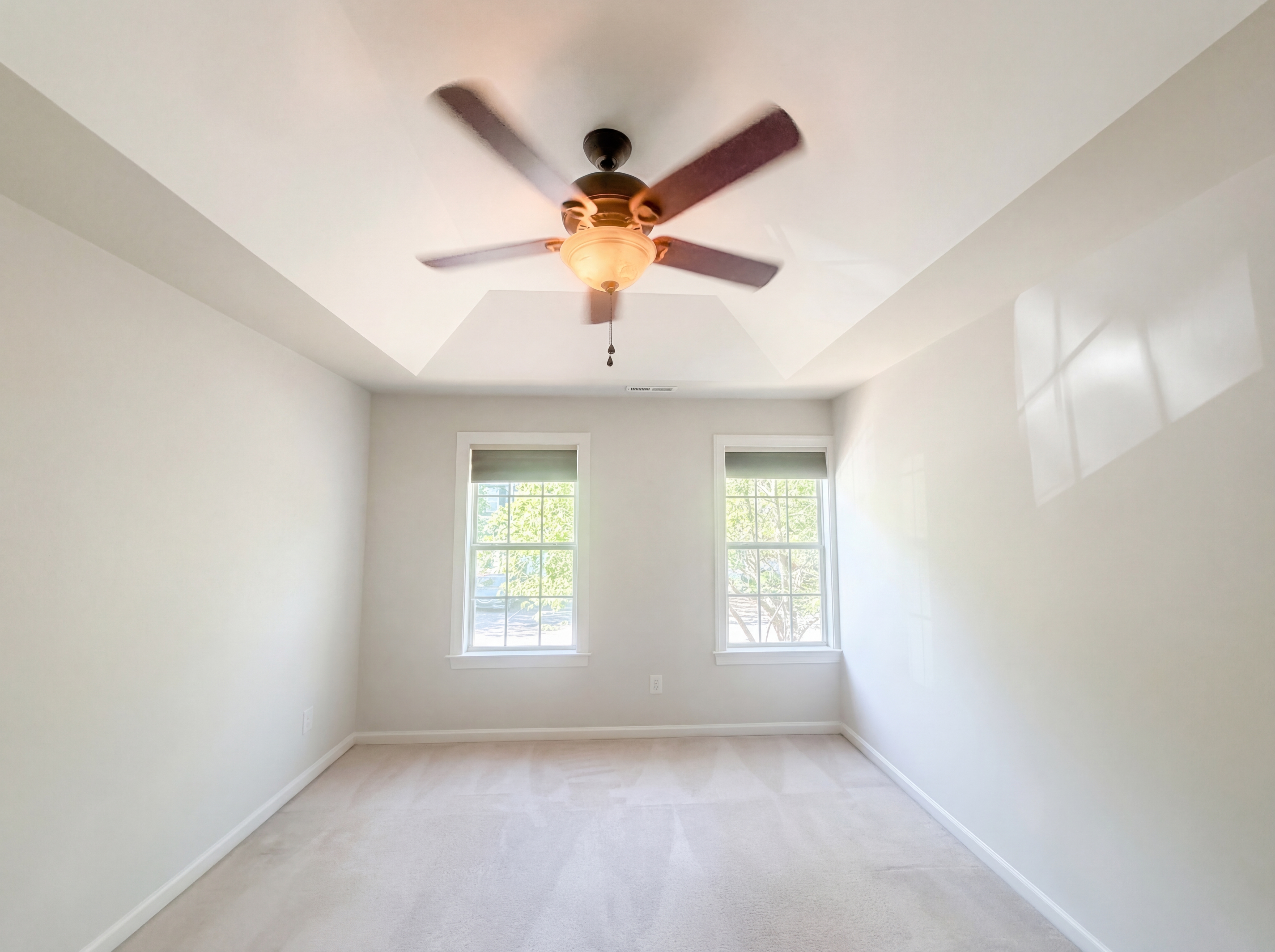 Photo 4 of 16 of 4321 Pine Springs Ct, Raleigh, NC