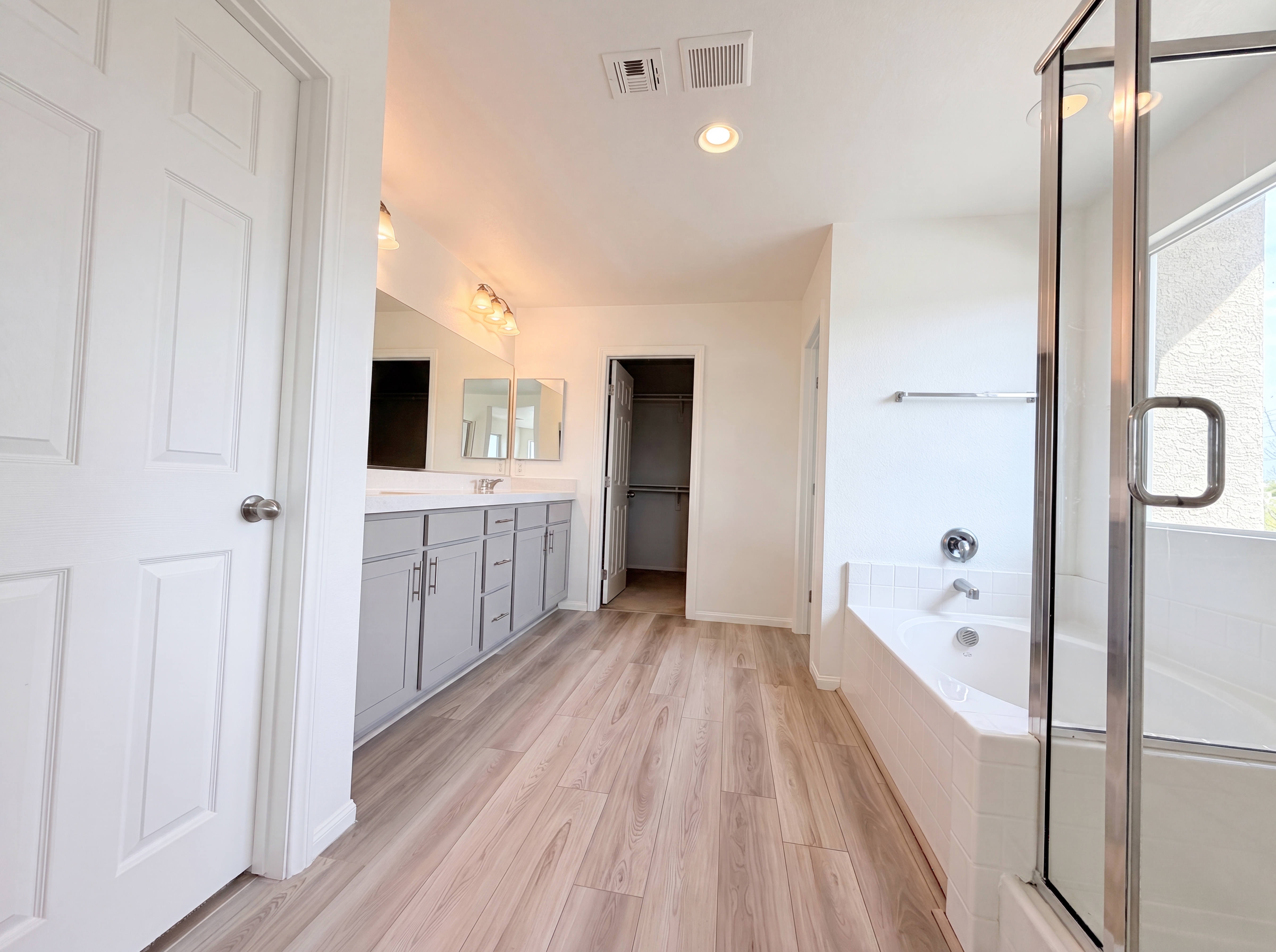Photo 9 of 46 of 1561 Redolence Ave, North Las Vegas, NV