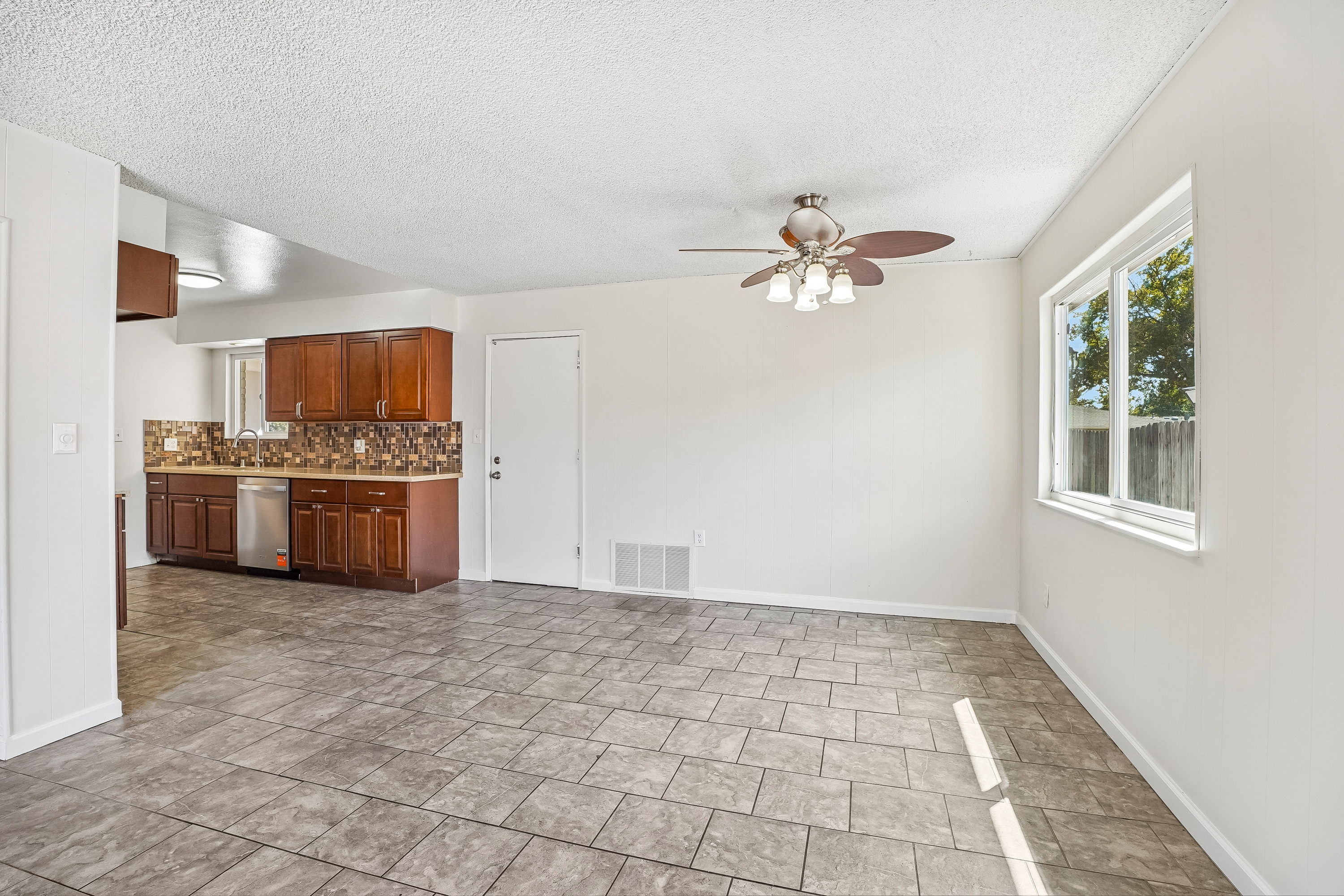 Photo 23 of 42 of 317 Goya Dr, Stockton, CA