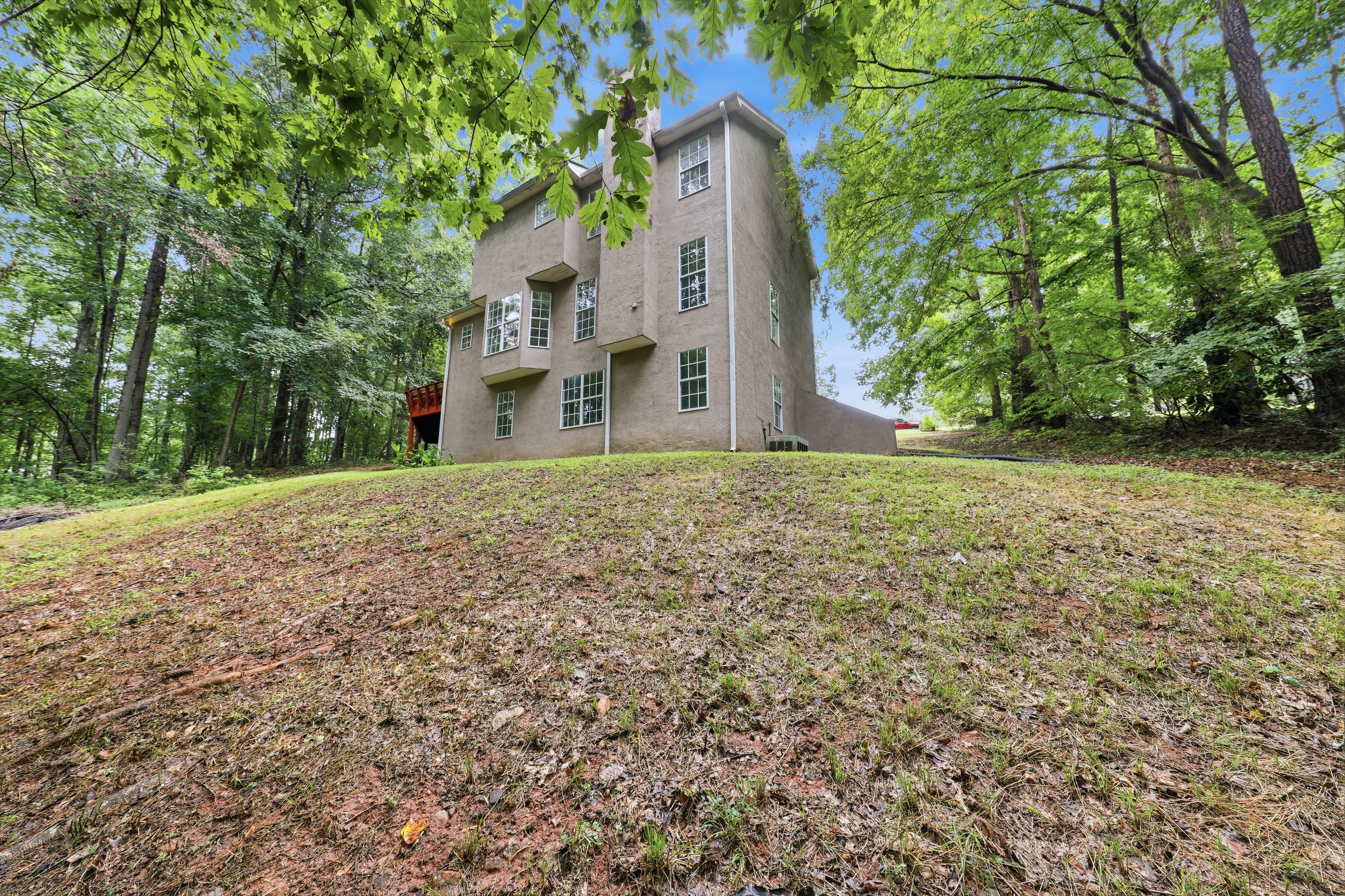 Photo 5 of 39 of 208 Foxdale Ct, Lagrange, GA