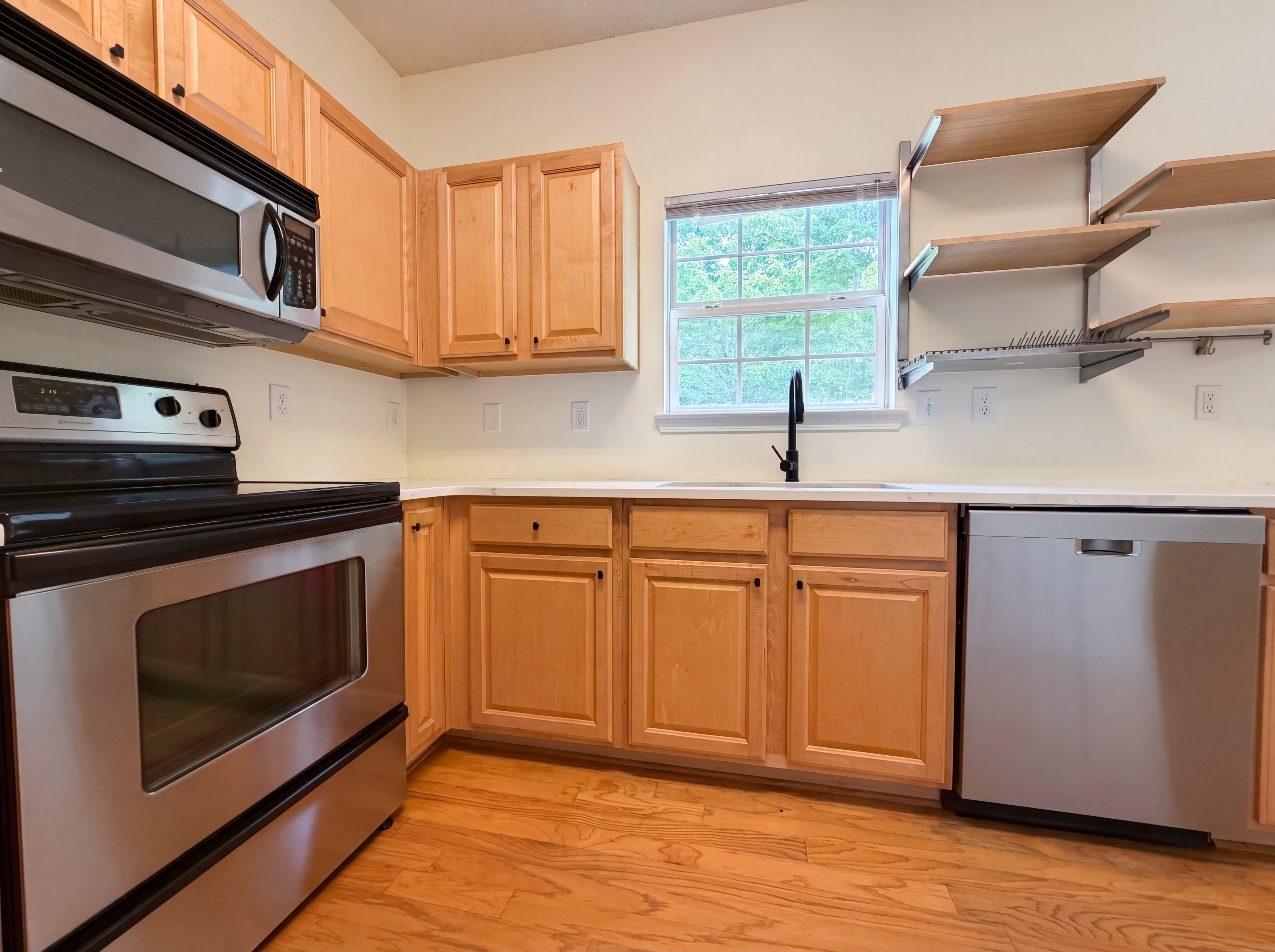 Photo 8 of 20 of 2350 Heritage Park Cir NW, Kennesaw, GA