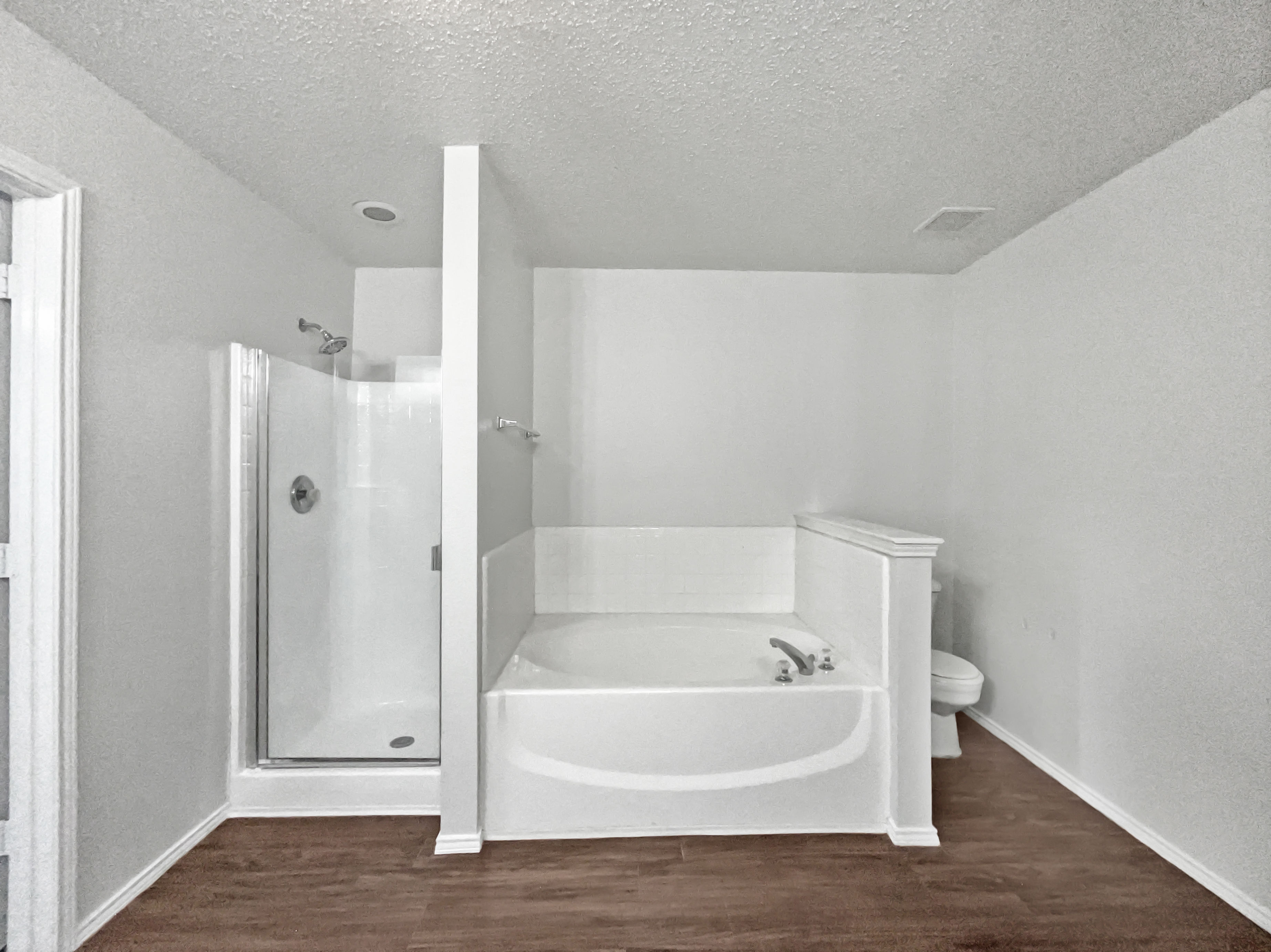 Photo 19 of 21 of 333 Longshore Dr, Little Elm, TX