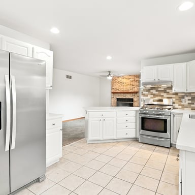Property photo 2 of 8 Mariners Ct