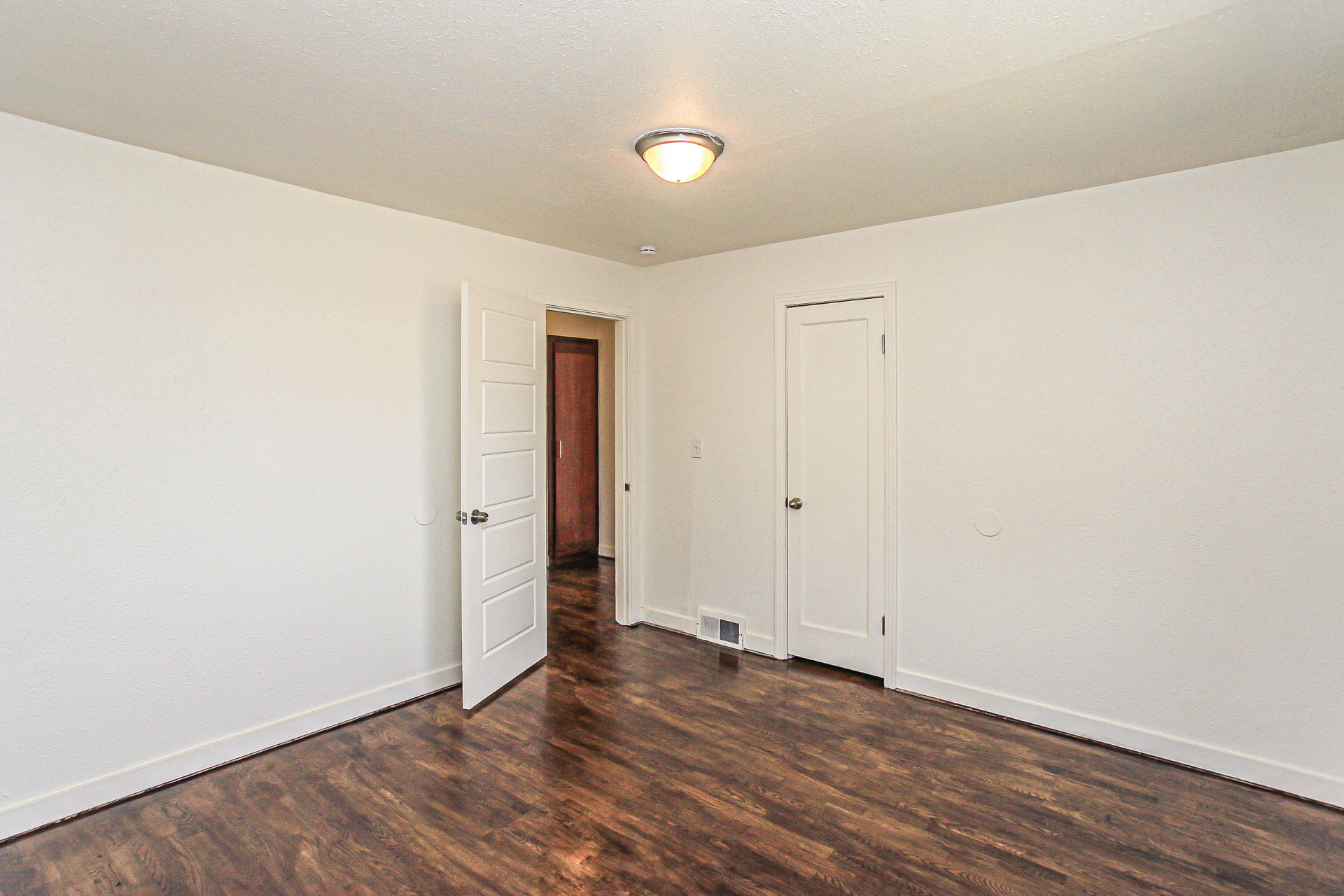 Photo 12 of 21 of 6426 S G St, Tacoma, WA