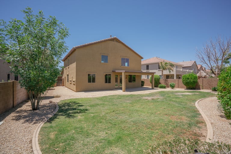 Photo 5 of 33 - 16966 W Bradford Way, Surprise, AZ 85374