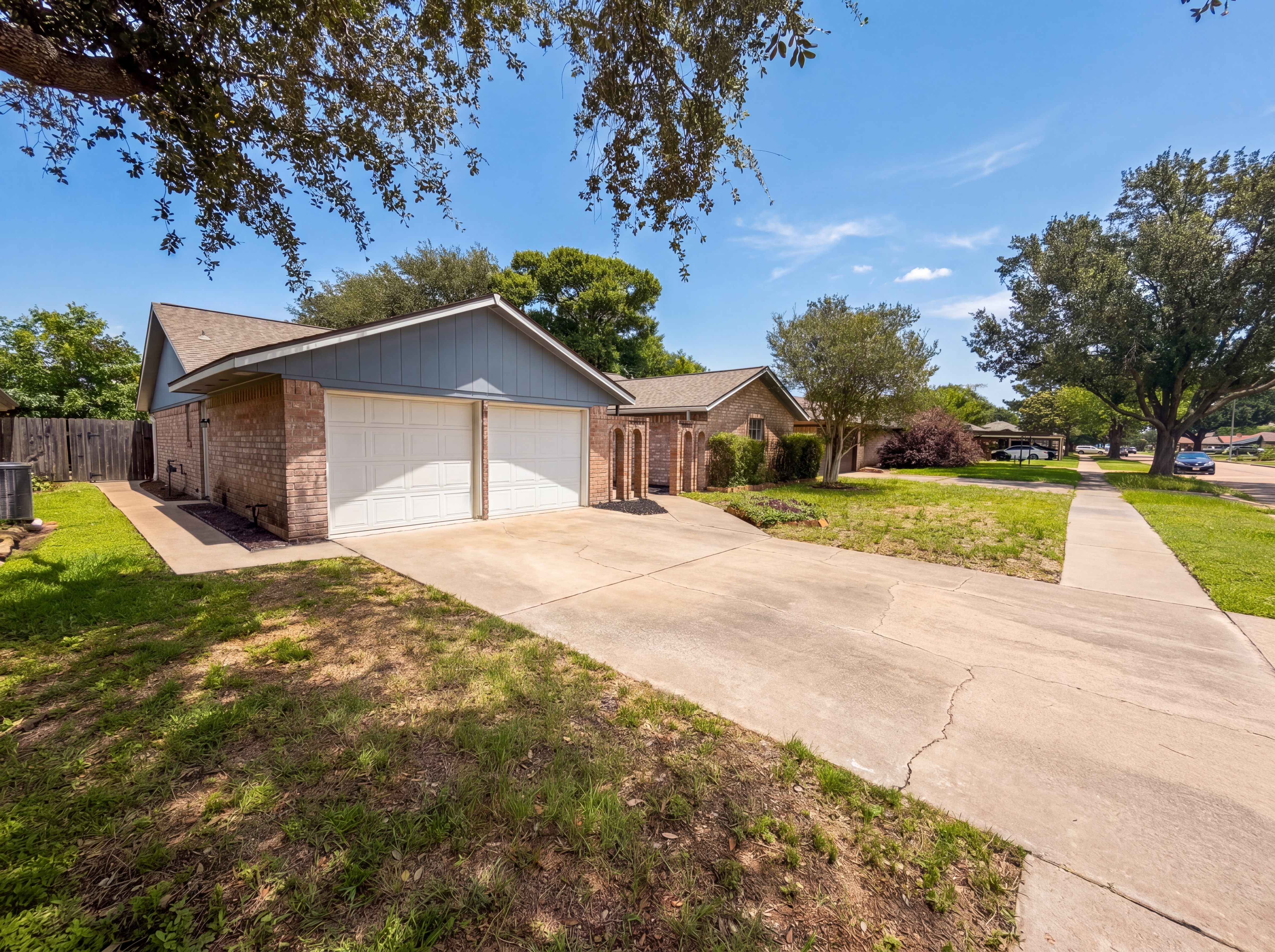 Photo 20 of 25 of 1913 Tulsa St, Deer Park, TX