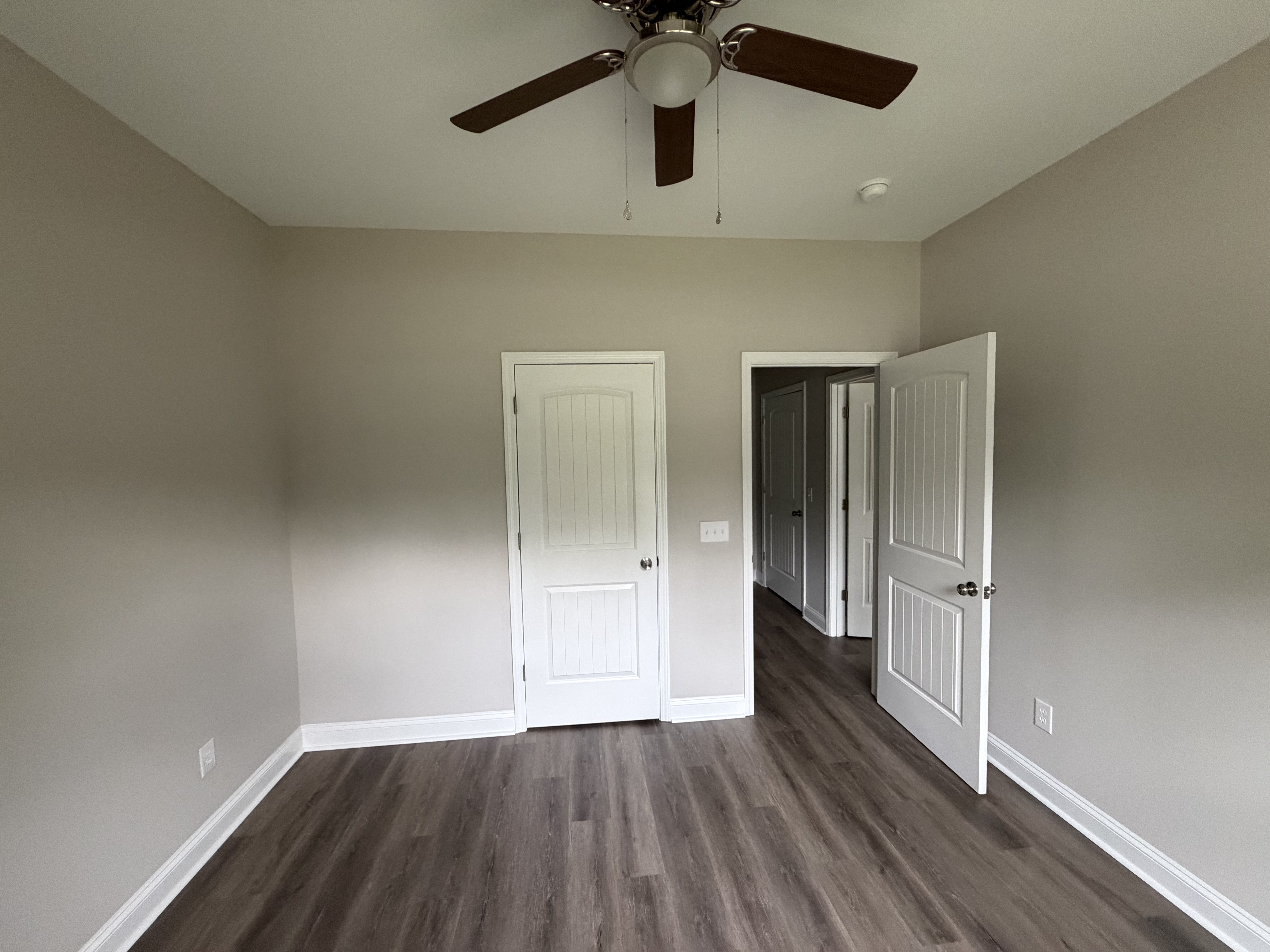 Photo 15 of 23 of 1120 Newnham Dr, Columbia, SC