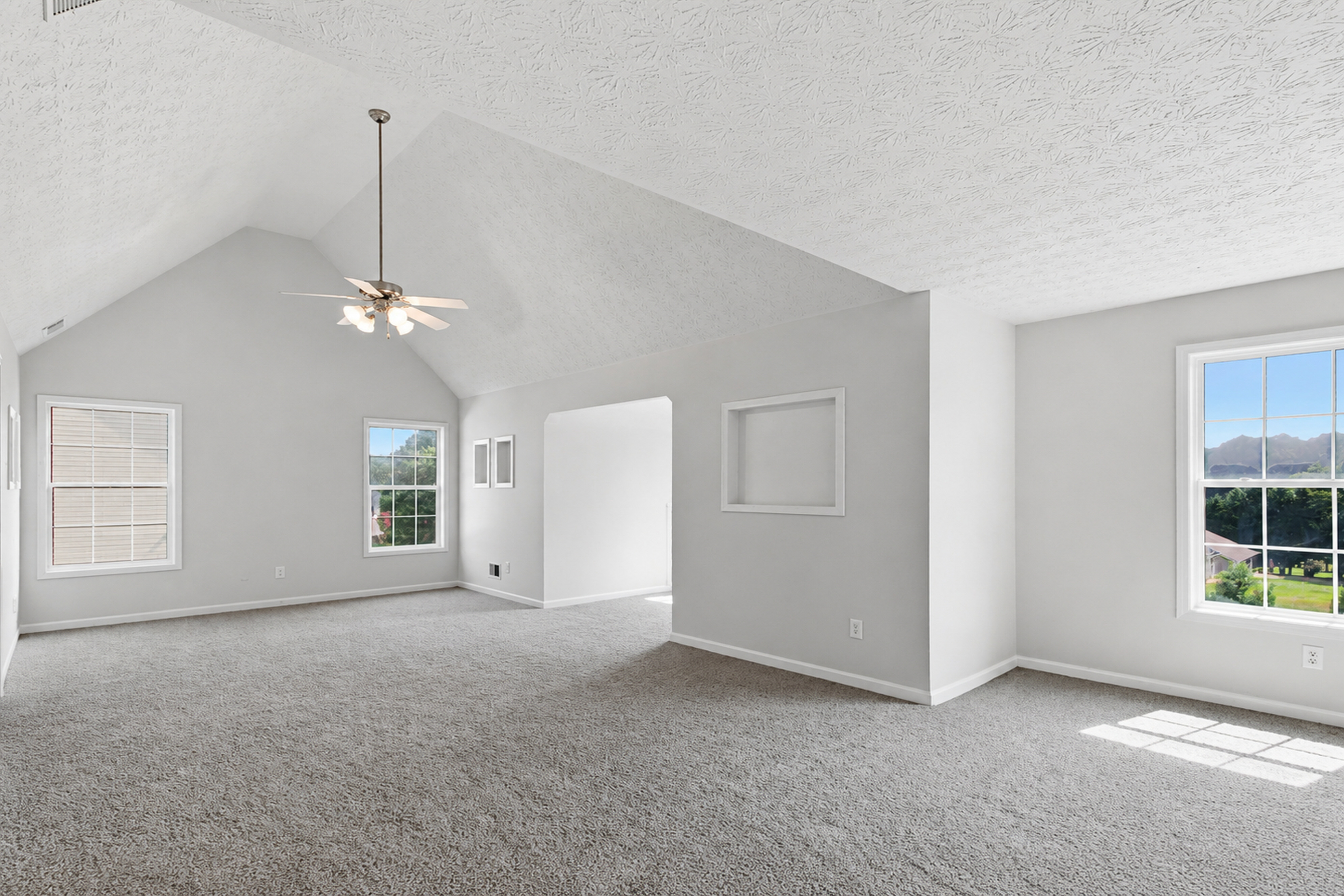 Photo 14 of 41 of 225 Avonlea Dr, Covington, GA