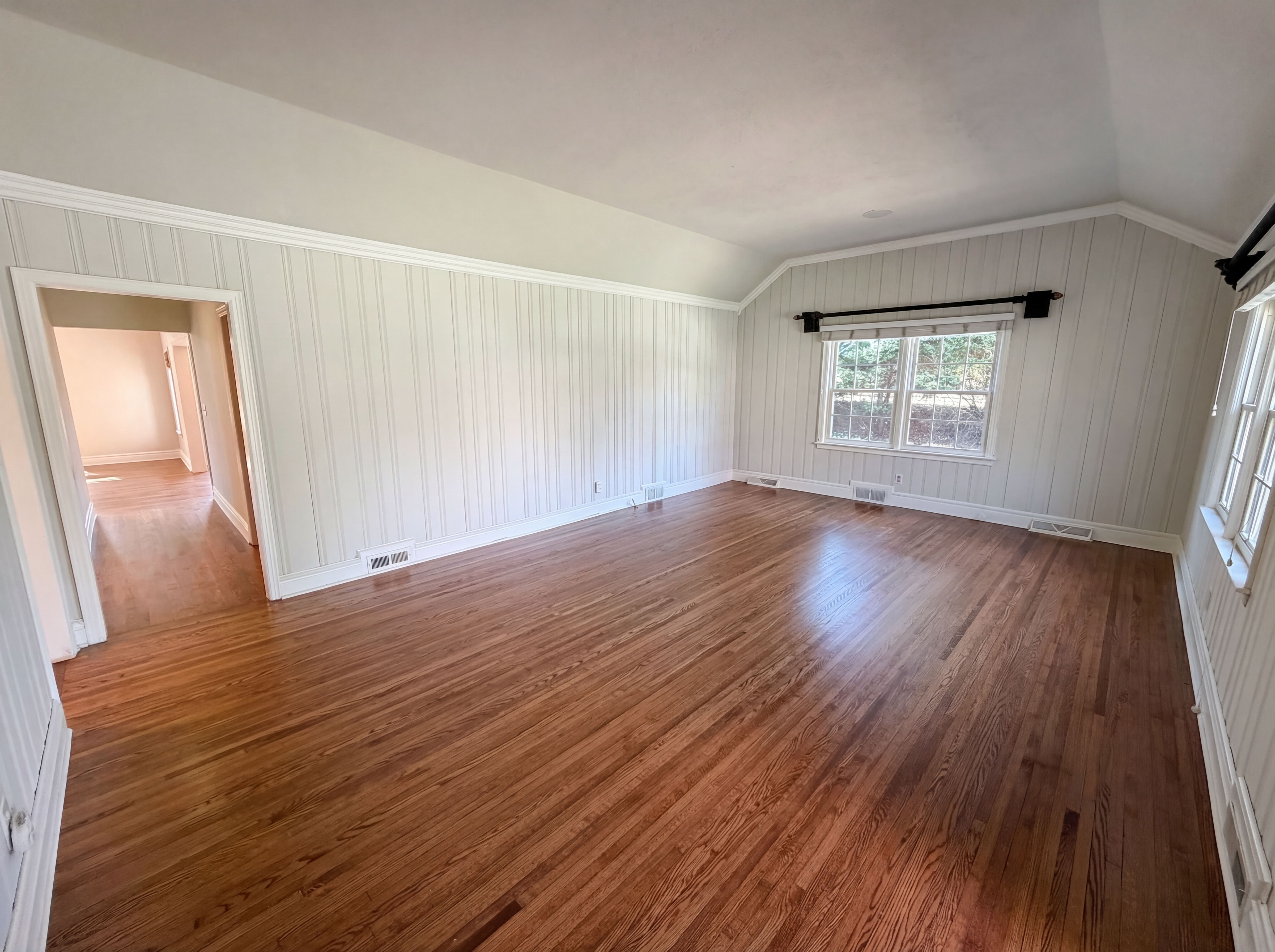 Photo 7 of 32 of 4467 Woodlark Ln, Charlotte, NC