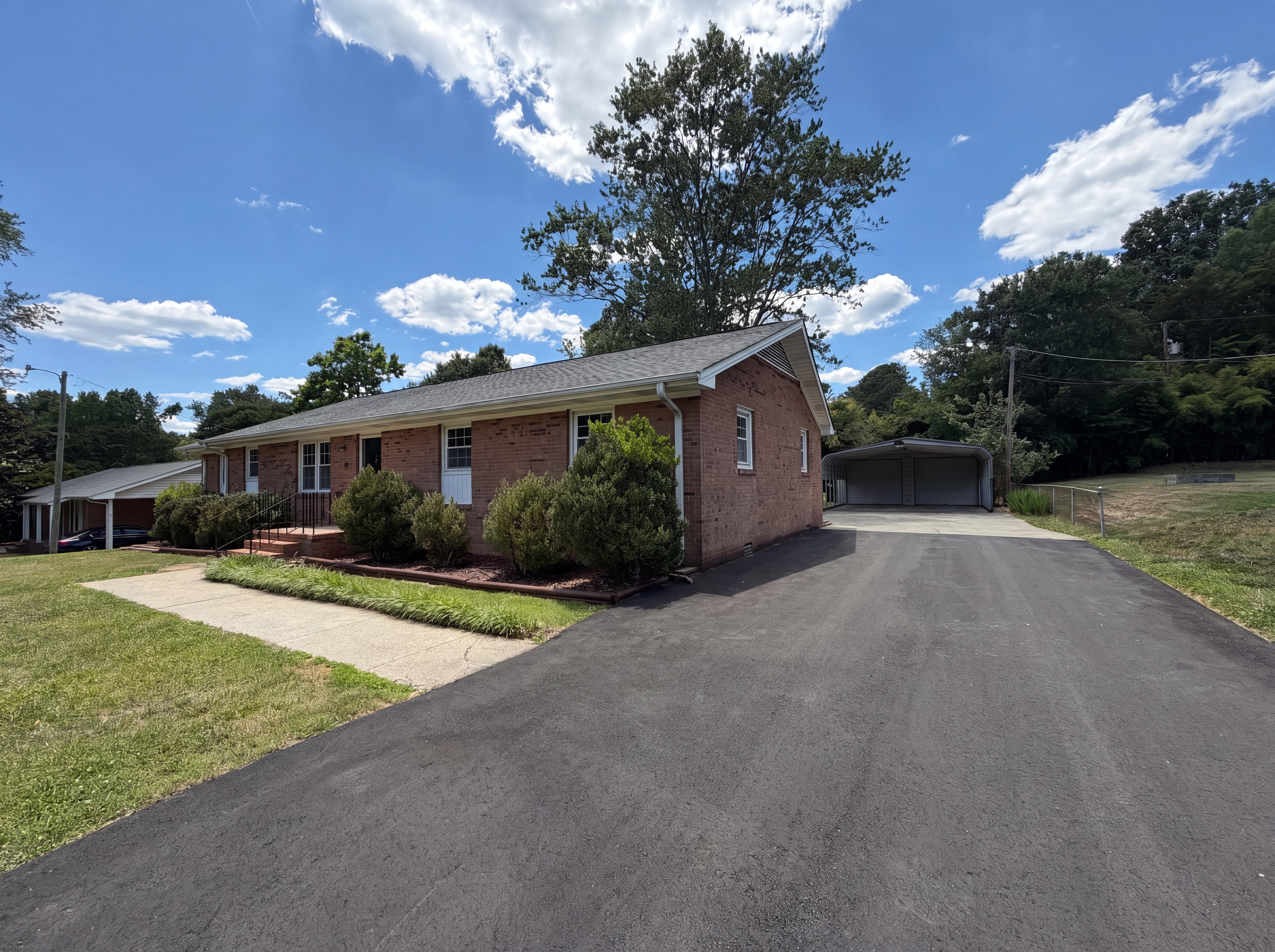 Photo 16 of 17 of 2611 Freemont Rd, Durham, NC