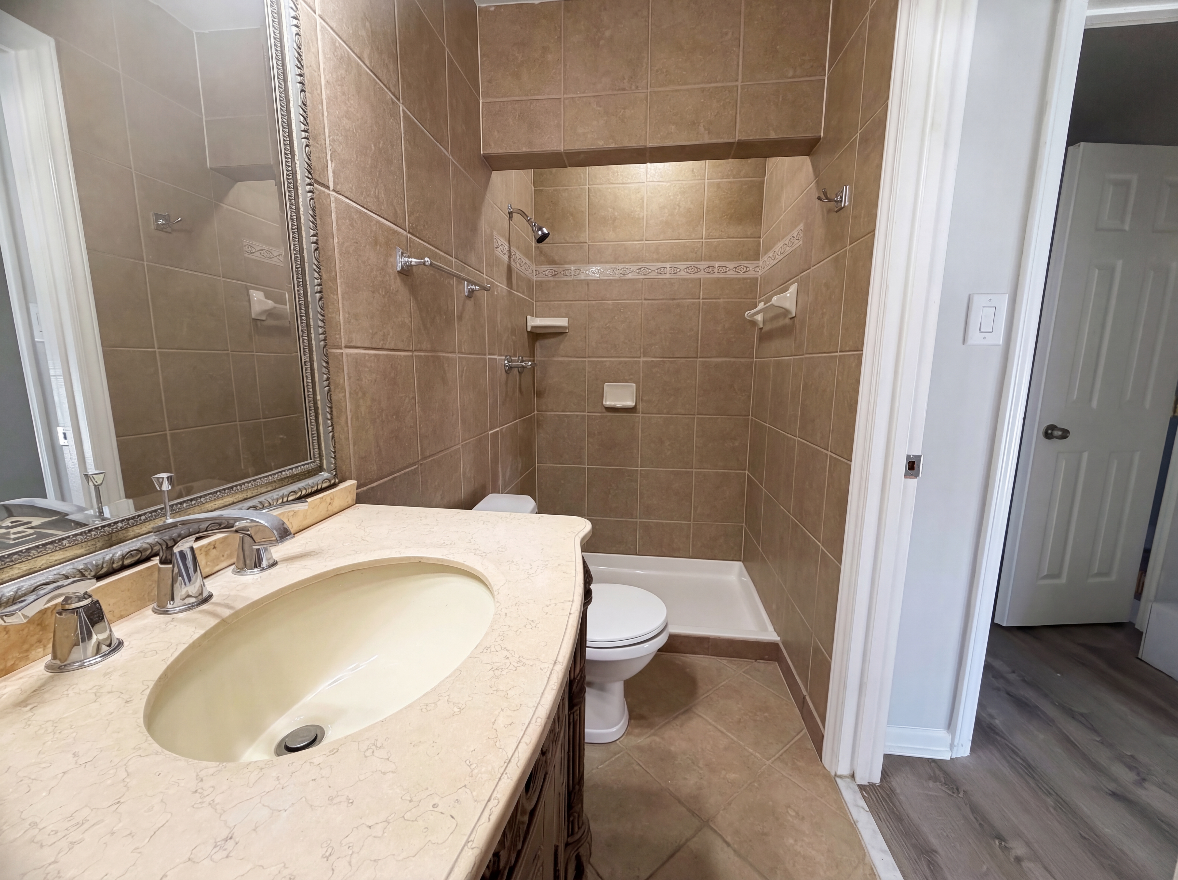 Photo 12 of 21 of 1512 Buckingham Ave, Gastonia, NC