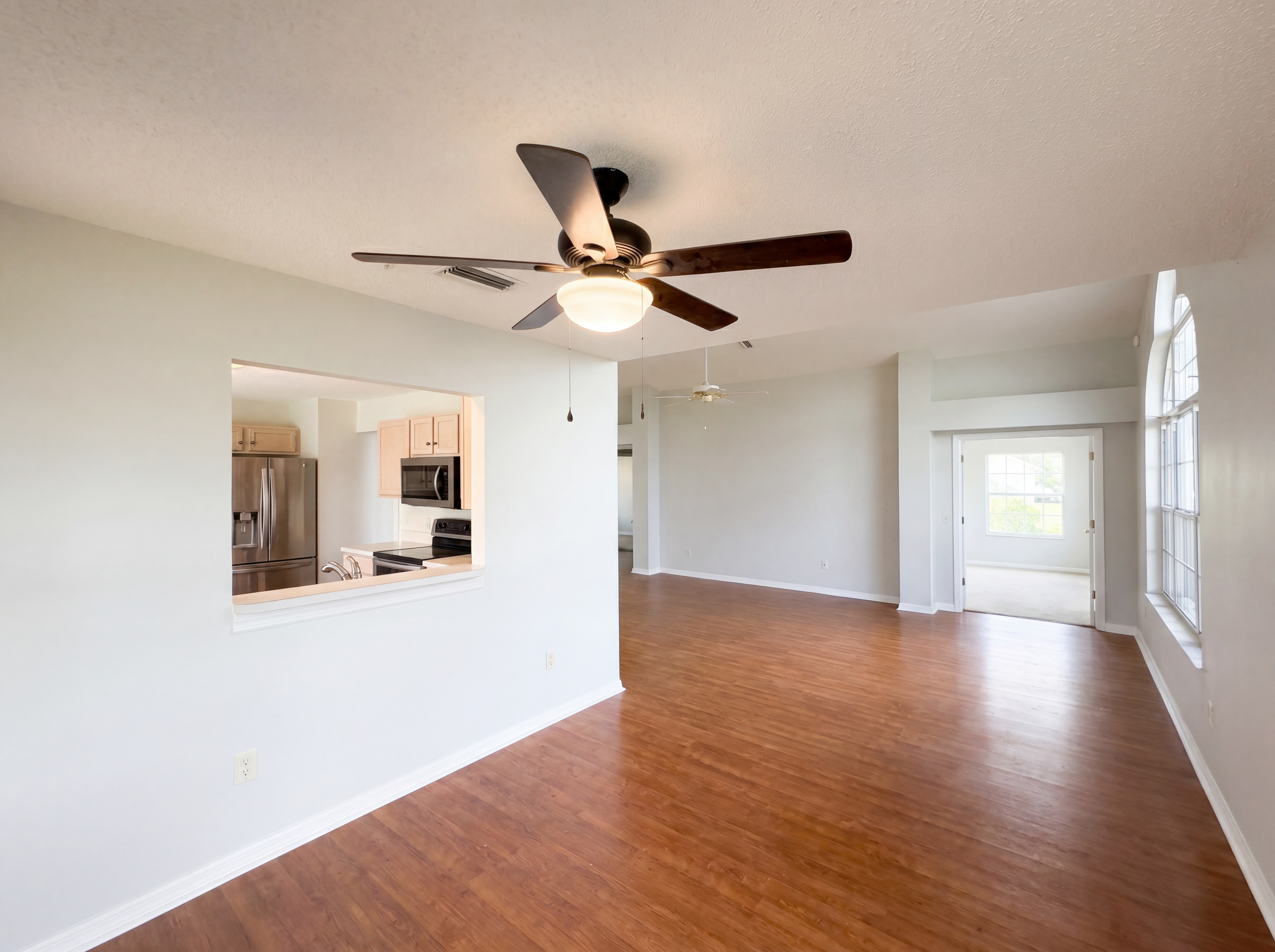 Photo 7 of 17 of 1407 Figueroa St, The Villages, FL