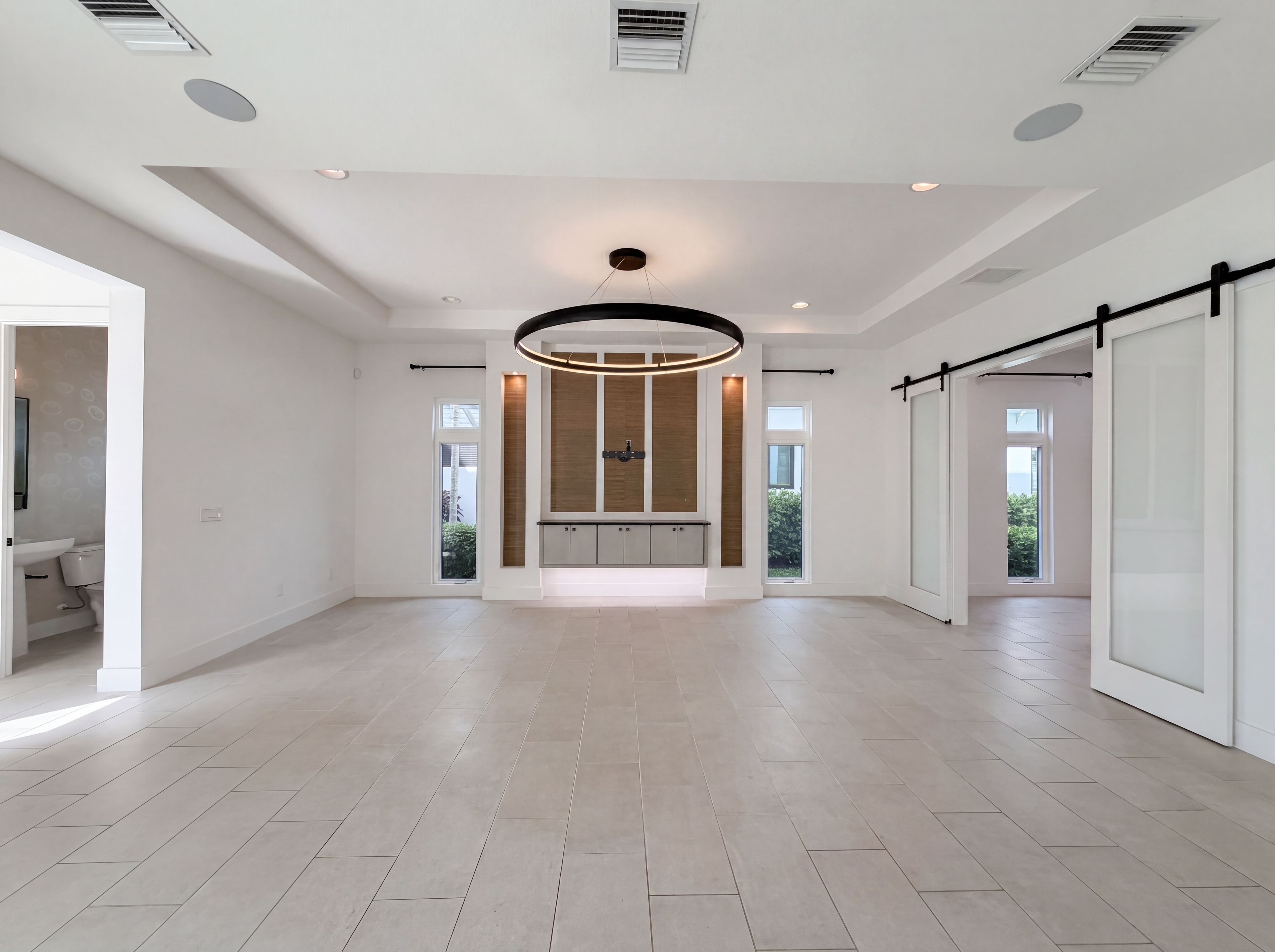 Photo 24 of 43 of 5911 Redbay Blvd, Bradenton, FL