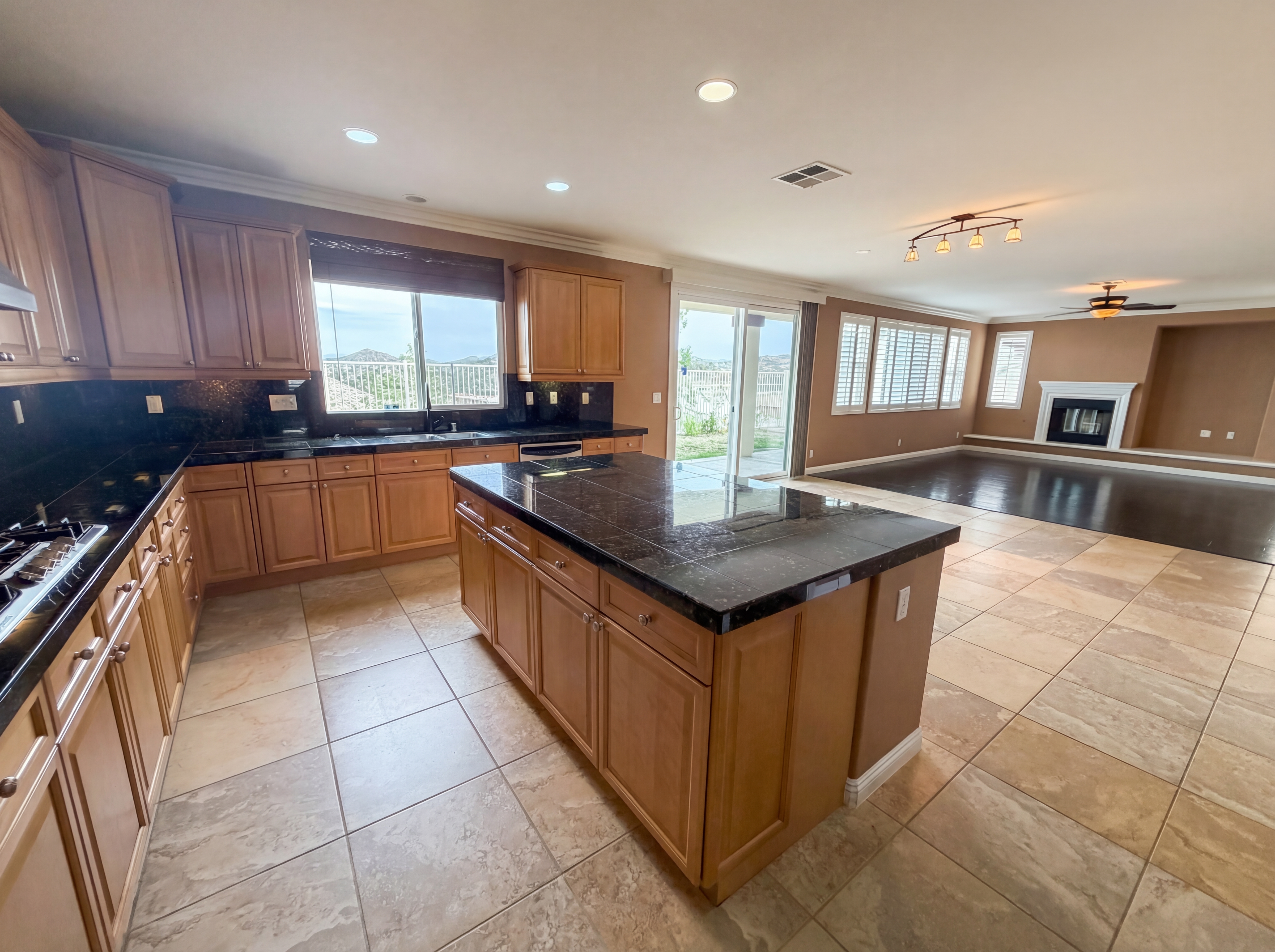 Photo 41 of 60 of 23 Plaza Modena, Lake Elsinore, CA