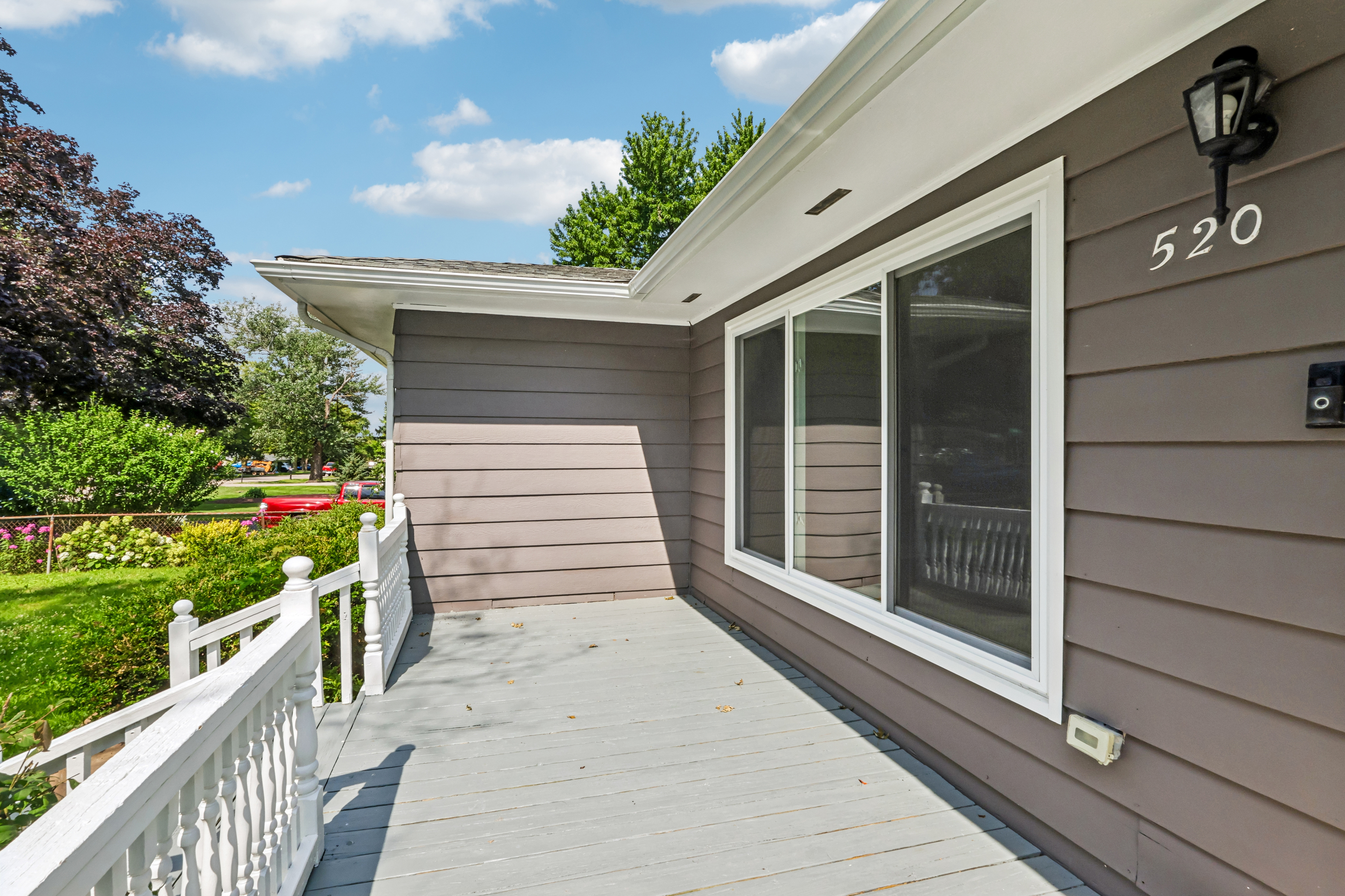 Photo 8 of 38 of 520 Woodlyn Dr, Aurora, IL