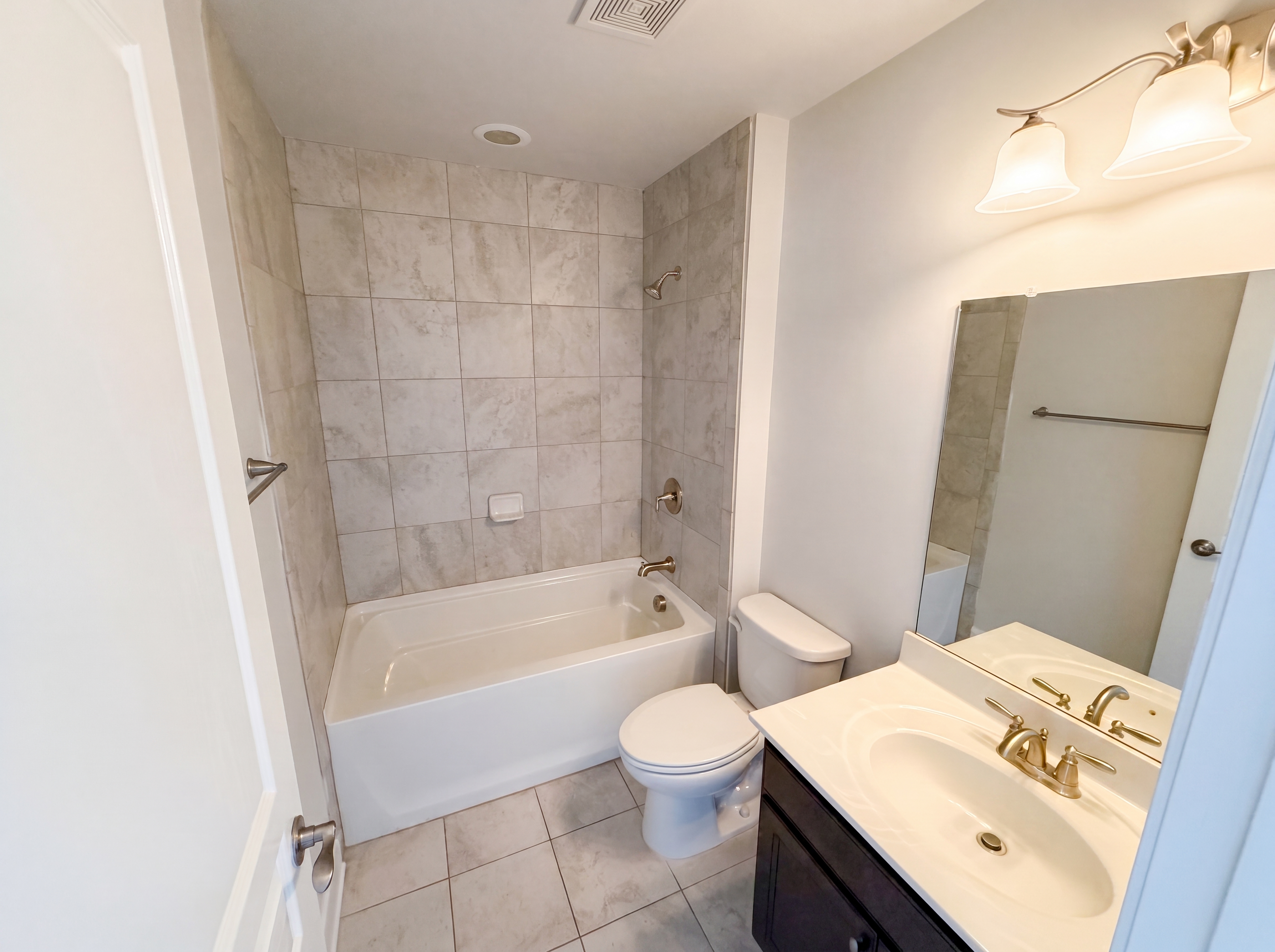 Photo 15 of 24 of 165 Calverton Ln, Tyrone, GA